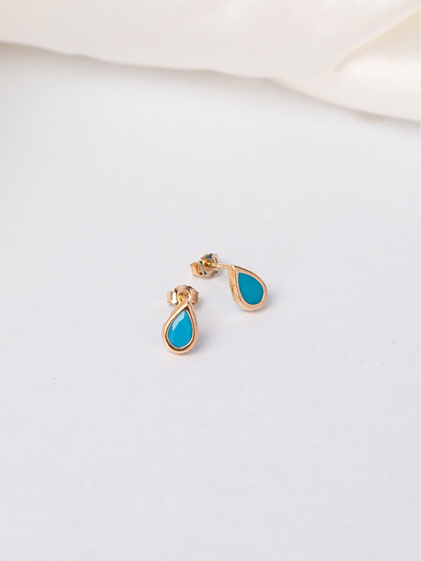 the-love-collection-9ct-yellow-gold-turquoise-teardrop-rubover-studoutfit