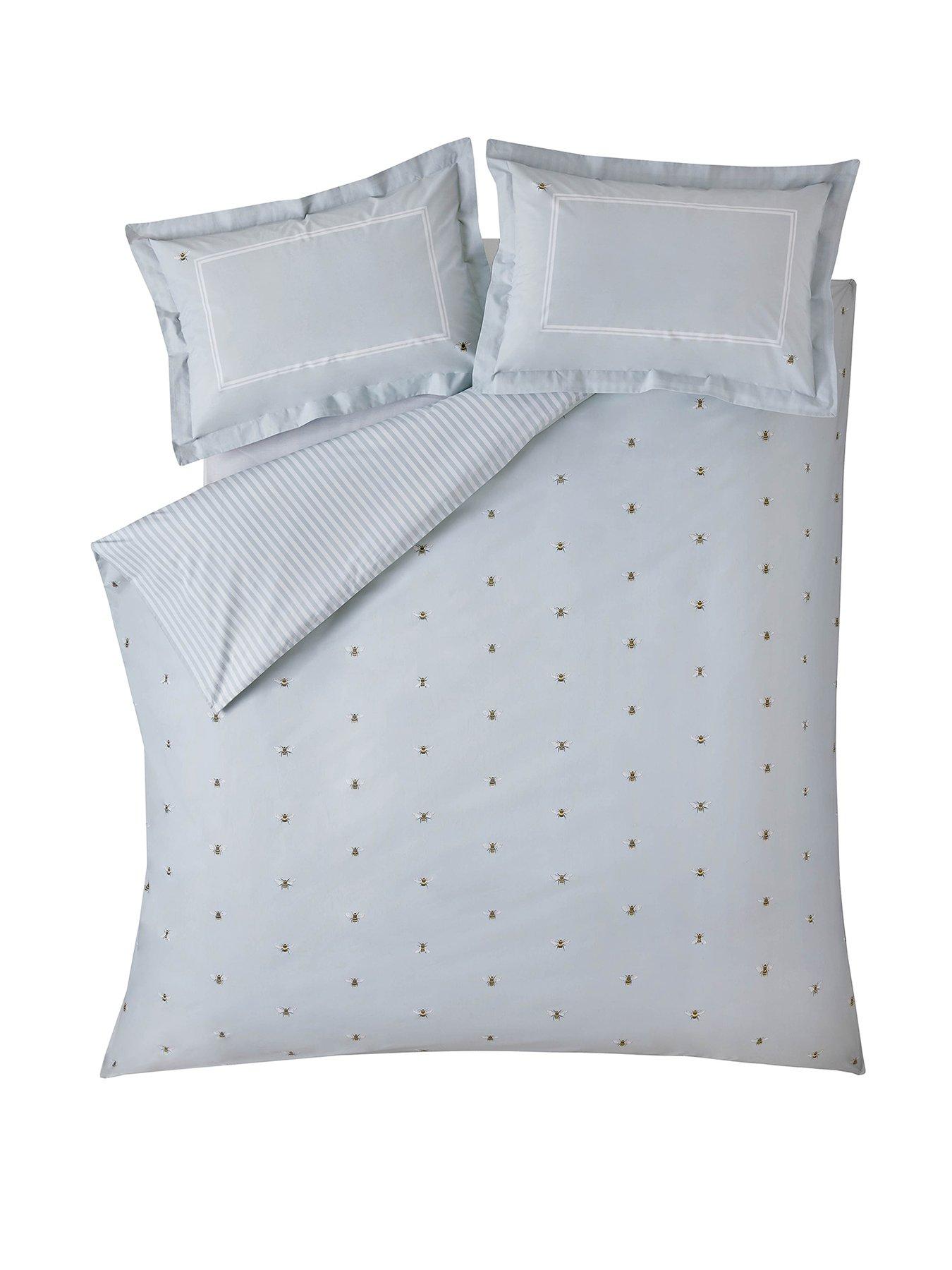 sophie-allport-bees-100-cotton-quilt-setstillFront