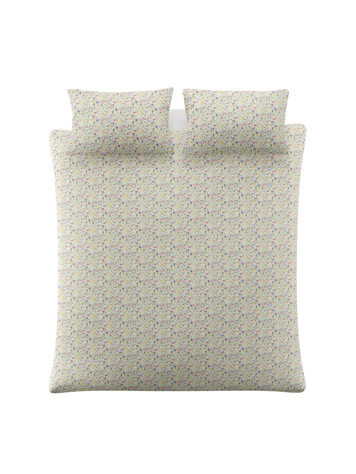 bluebellgray-woodbridge-100-cotton-spring-quilt-setdetail