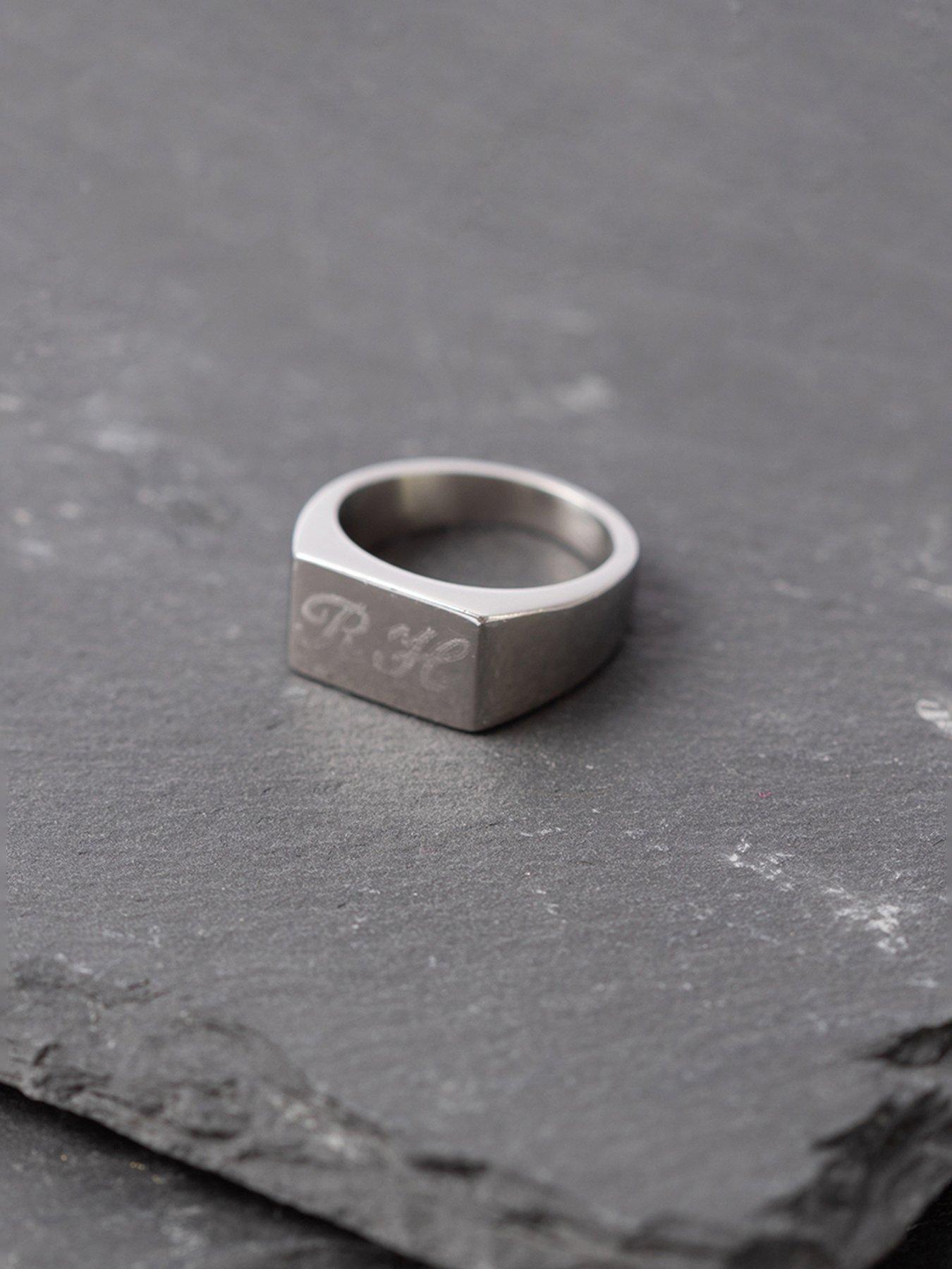 the-love-collection-mens-personalised-large-signet-ringback