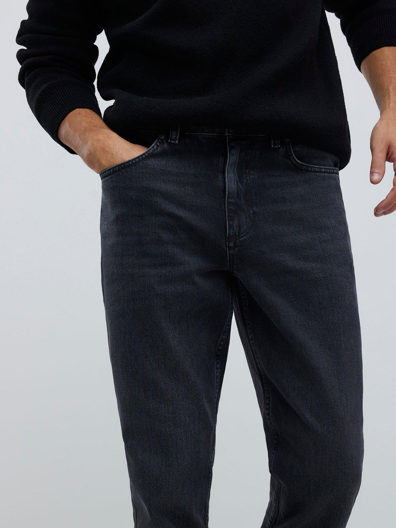 river-island-tapered-washed-bridges-jeans-blackoutfit