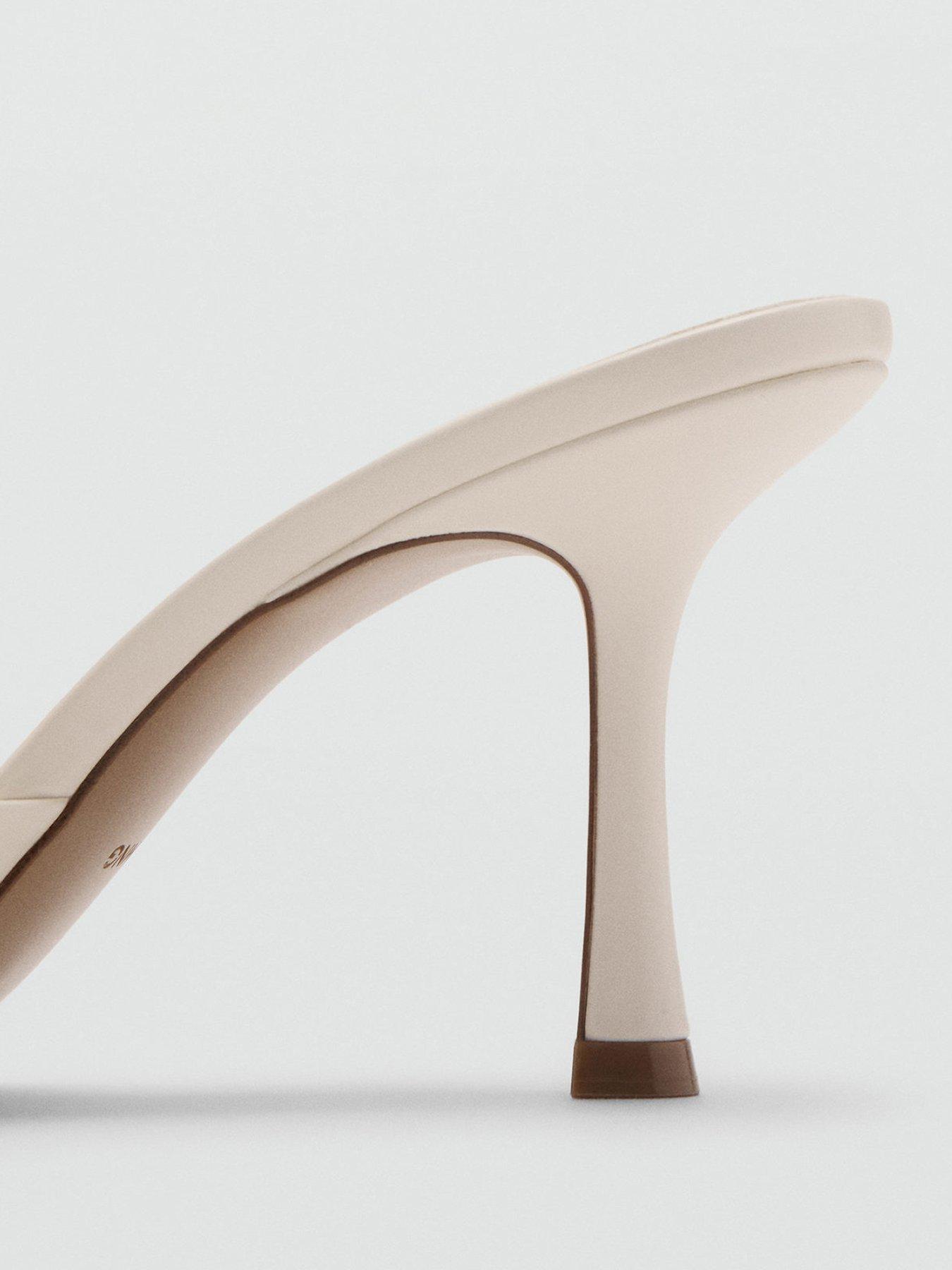 mango-pointed-heel-sandals-beigedetail