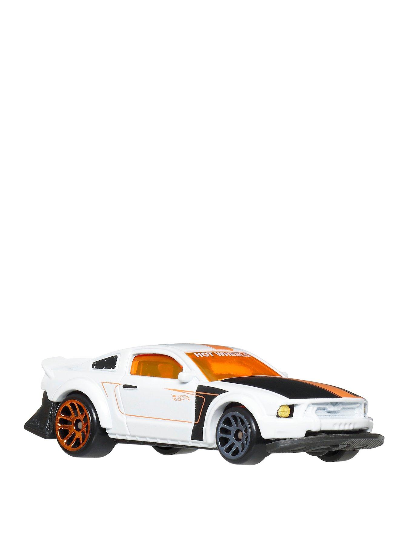 Hot Wheels Hot Wheels 1:64 Scale Die-Cast Toy Cars  &  Trucks, Set of 6 HW Legends Vehicles (Styles May Vary) [Walmart Exclusive]
