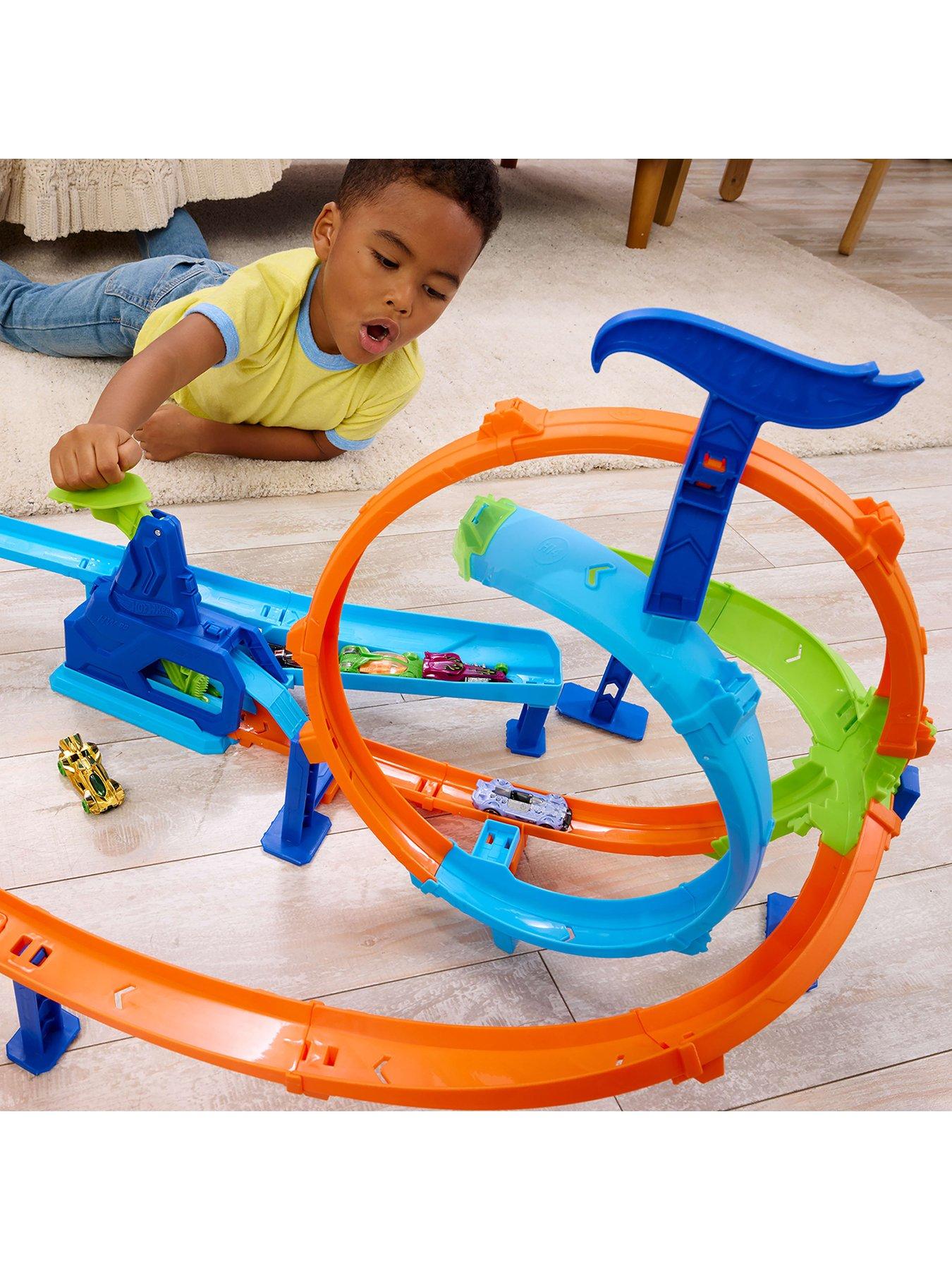 Image 2 of 8 of Hot Wheels Stunt Tracks Rapid Launch Cyclone Track Set &amp; 1:64 Scale Die-Cast Toy Car