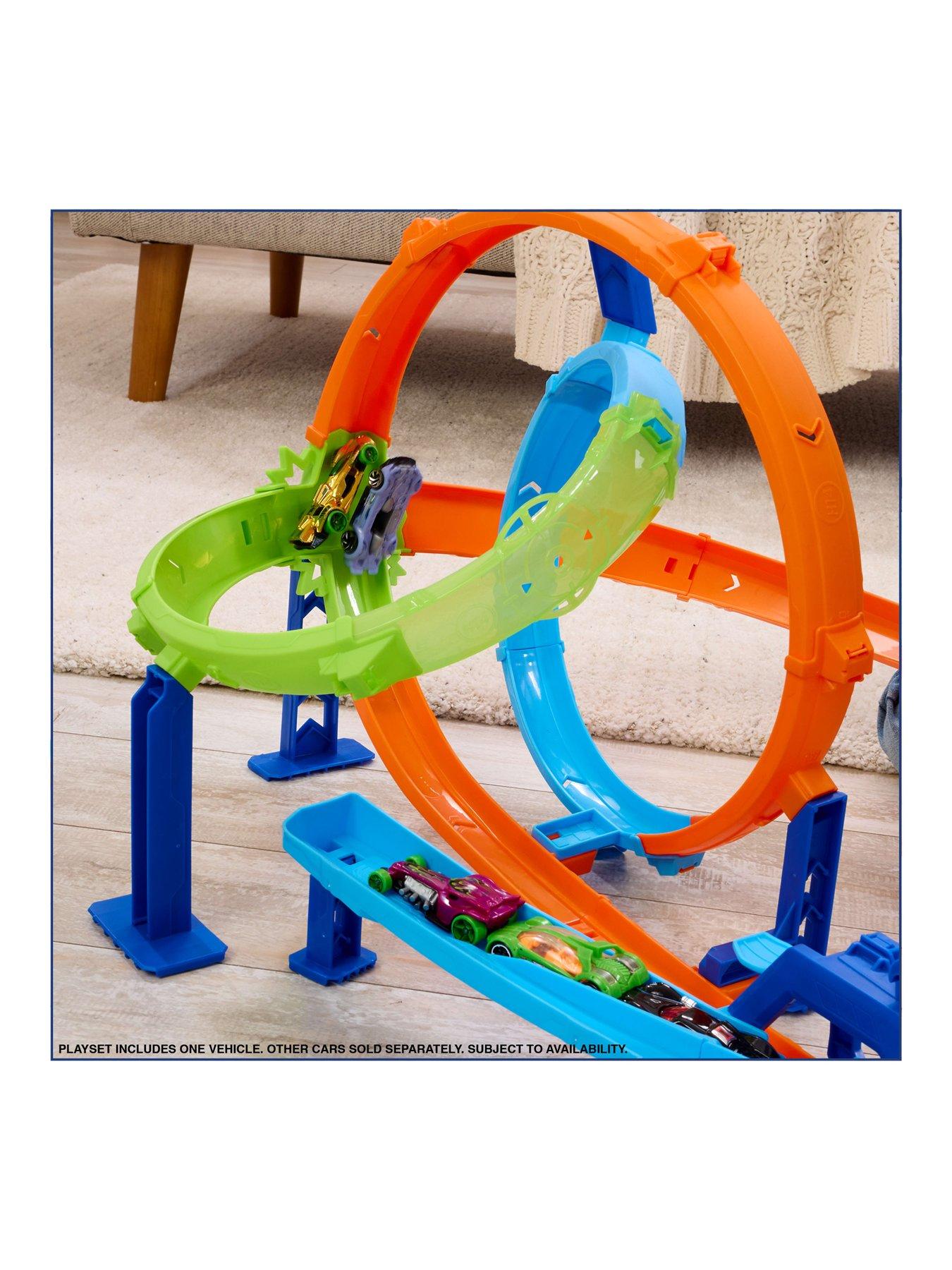 Image 7 of 8 of Hot Wheels Stunt Tracks Rapid Launch Cyclone Track Set &amp; 1:64 Scale Die-Cast Toy Car