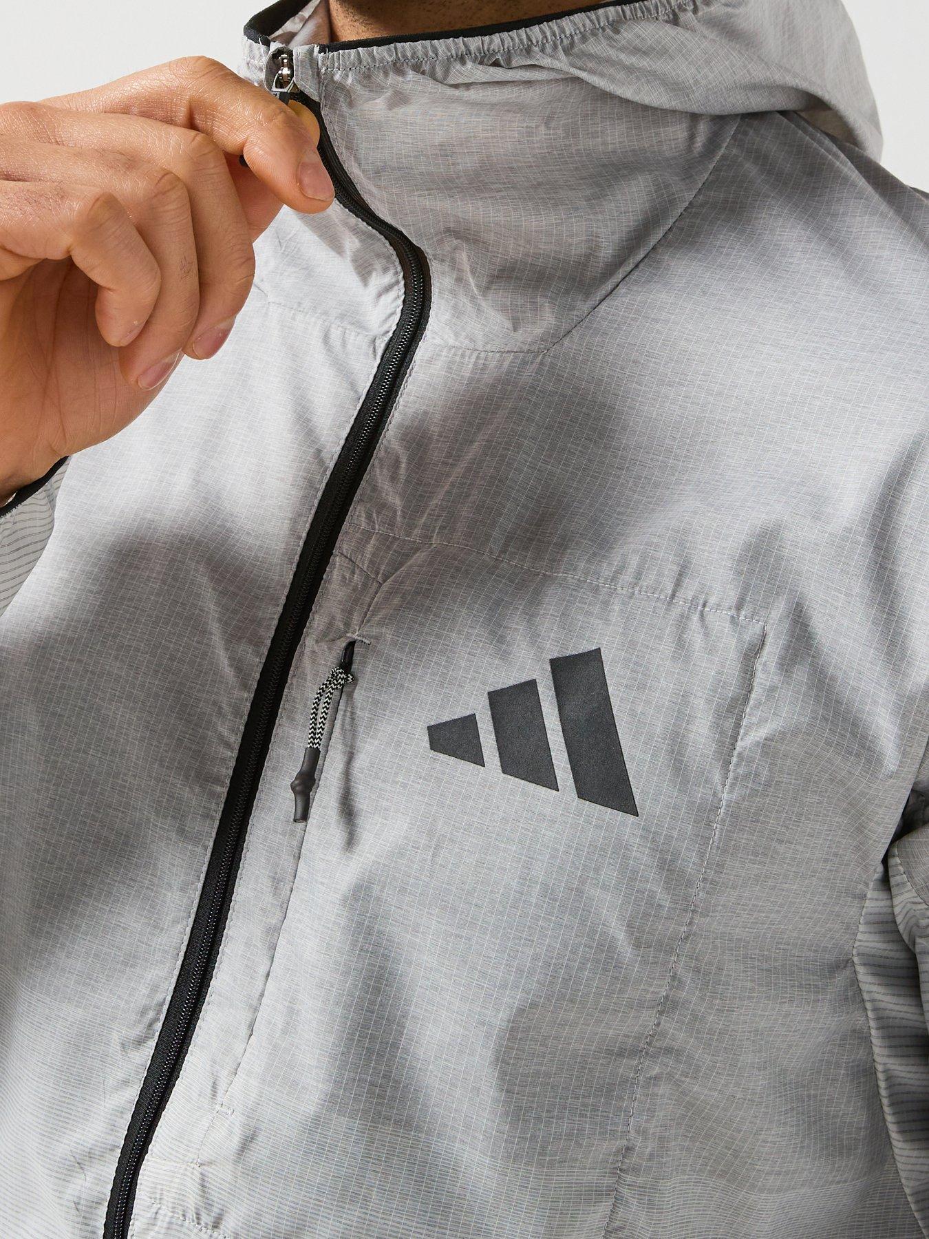 adidas-terrex-mens-trail-running-xpr-light-windbreaker-greyoutfit