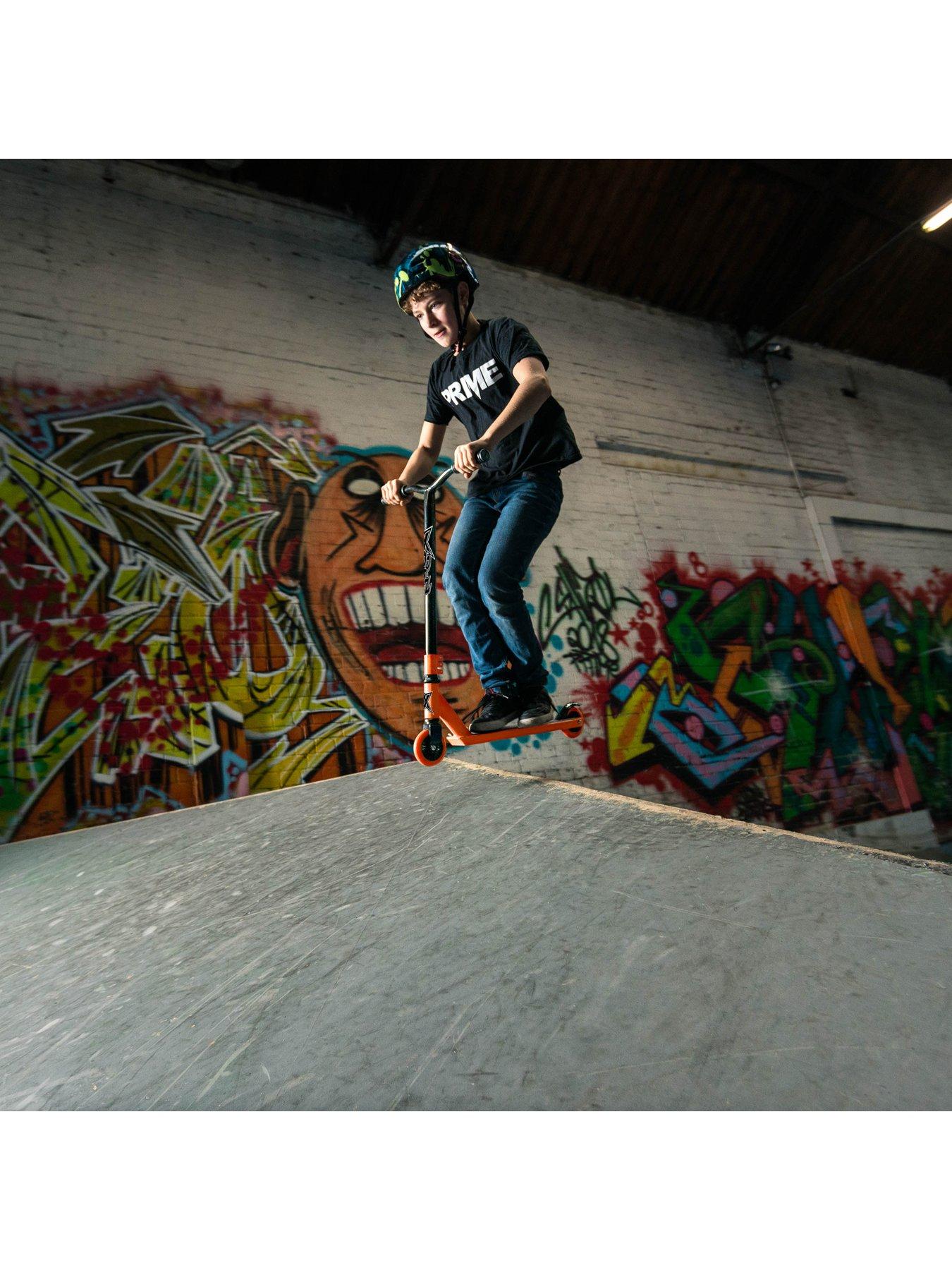 xootz-y-bar-magma-stunt-scooter-orangestillFront