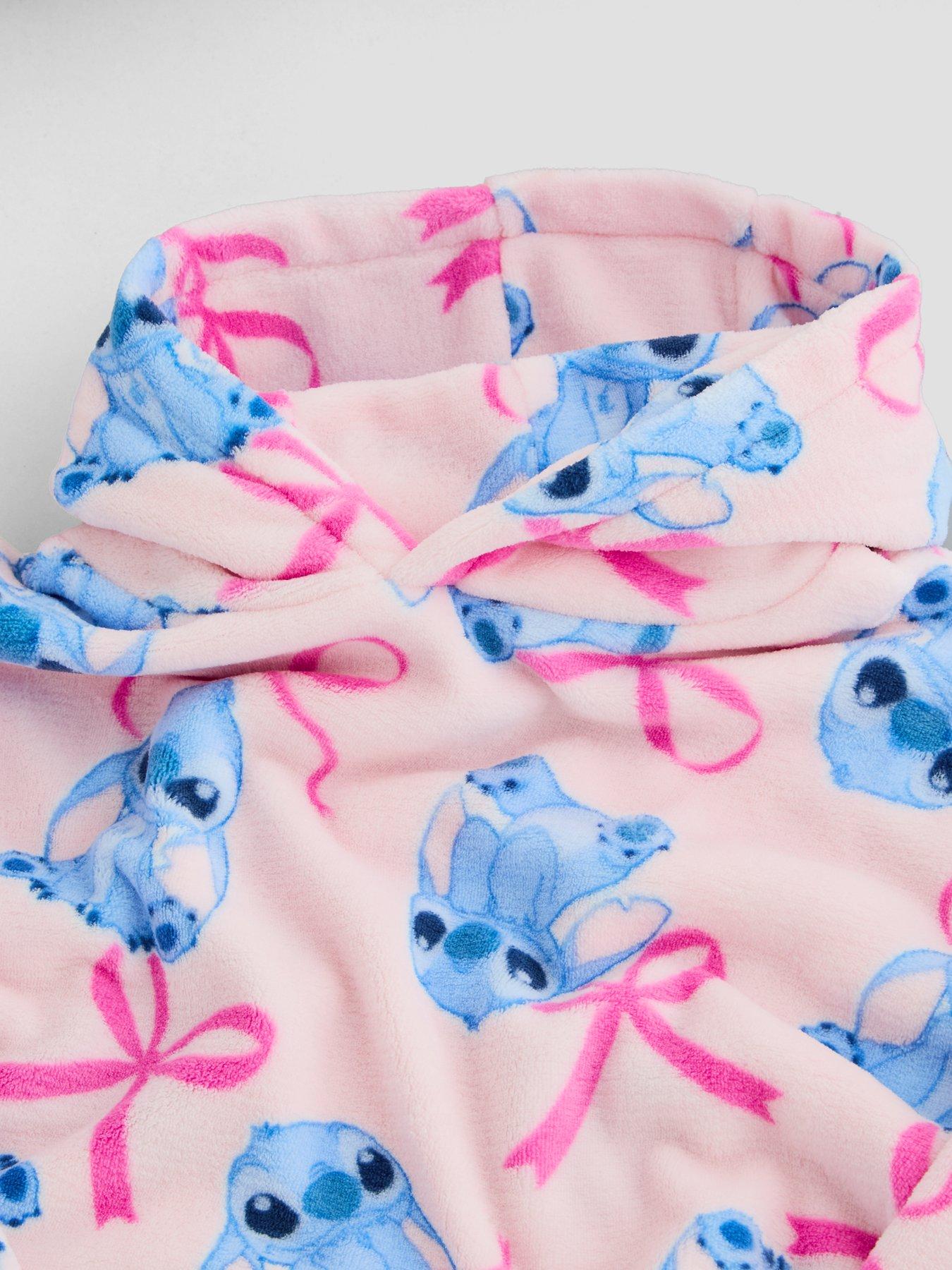 Image 4 of 5 of The Very Collection Disney Lilo &amp; Stitch Hooded Blanket