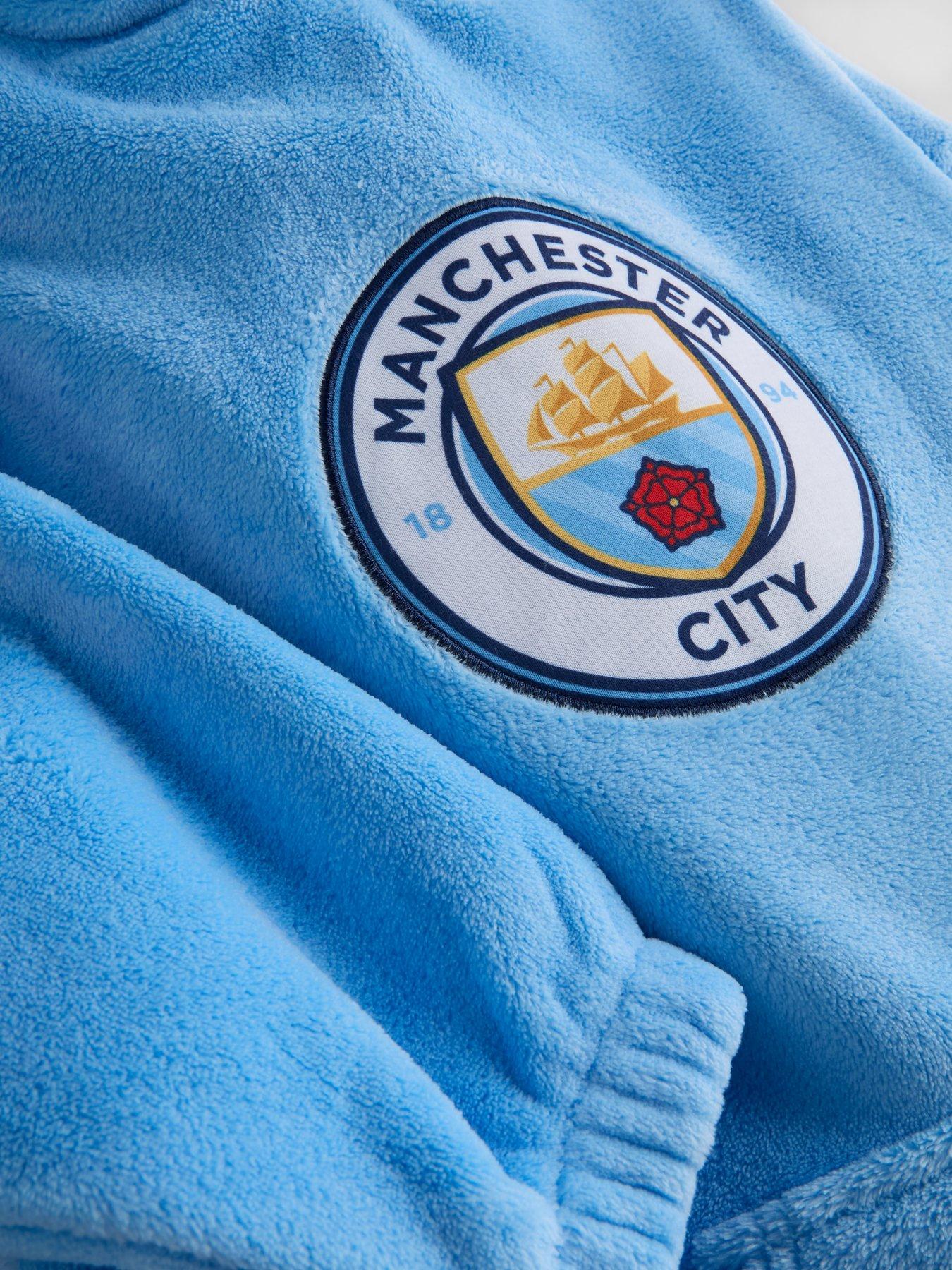 Image 3 of 4 of The Very Collection Man City FC Hooded Fleece Hooded Blanket - Blue