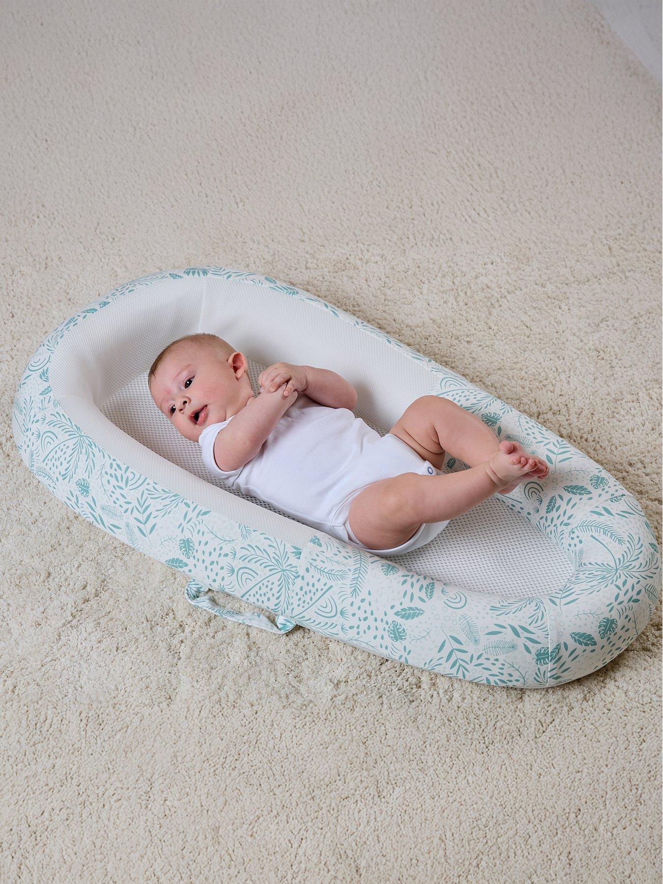 purflo-sleep-tight-baby-bed-jungle-feverfront