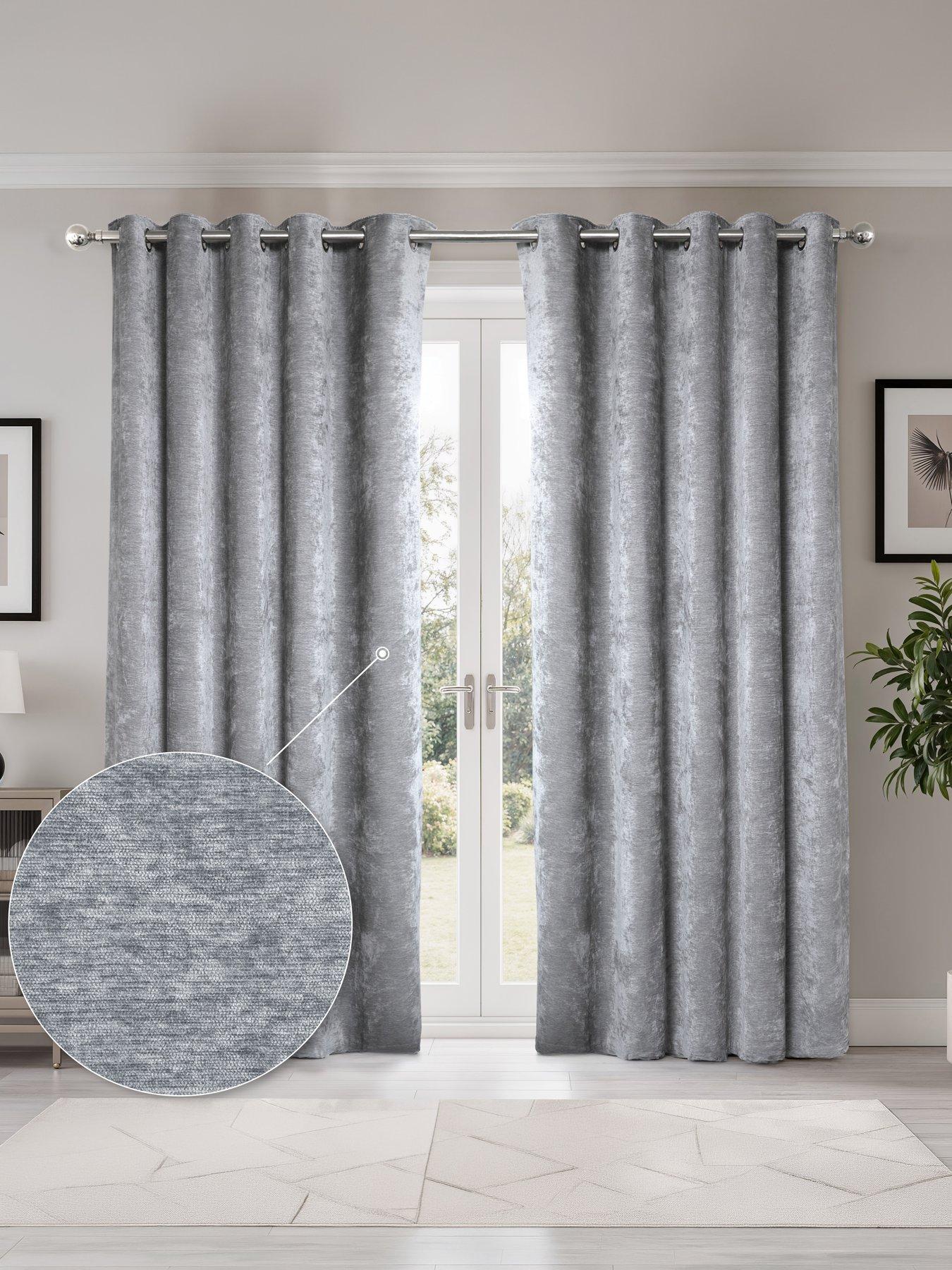 The Very Collection Canterbury Chenille Blackout 90x72 Eyelet