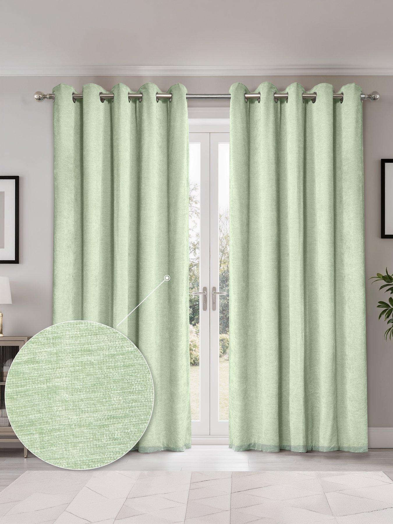 The Very Collection Canterbury Chenille Blackout 90x72 Eyelet
