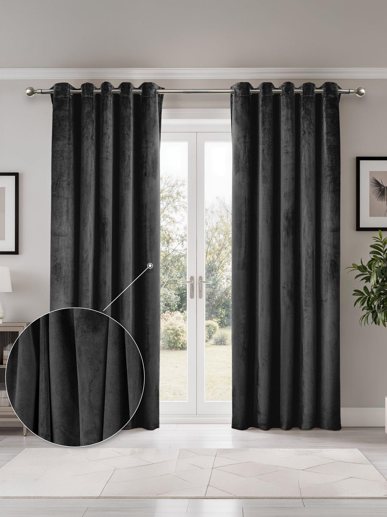 The Very Collection Dusk Velvet Blackout 66x72 Eyelet