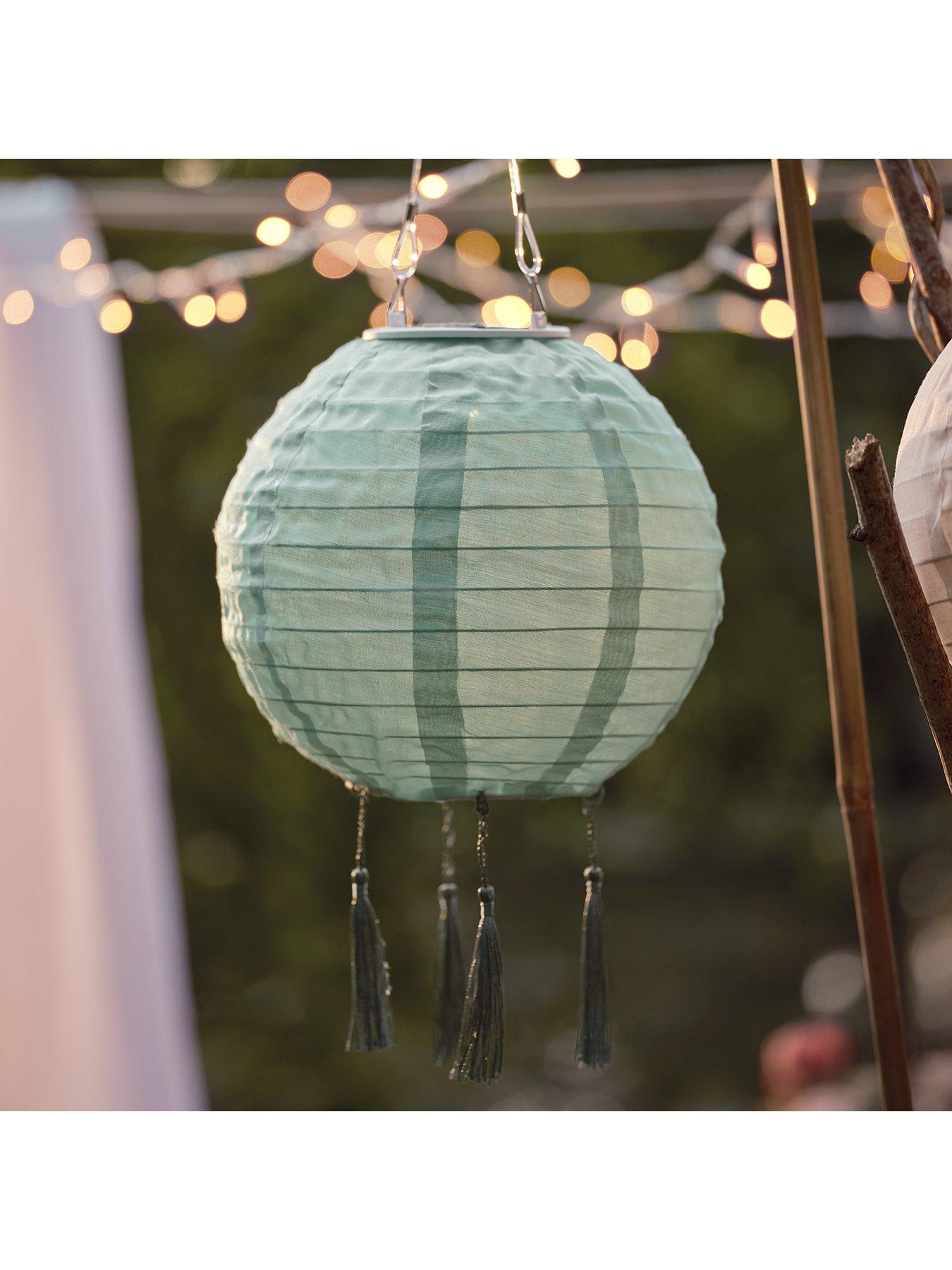 lights4fun-3-pastel-lucena-tassel-hanging-solar-lanternsback