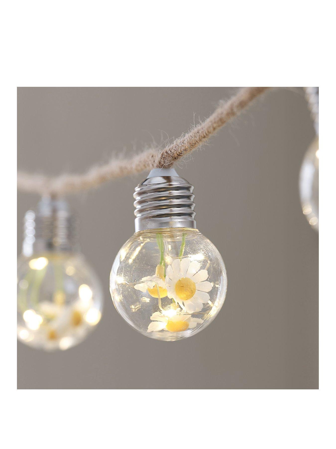 lights4fun-10-led-festoons-with-daisy-flower-decoration-bostillFront