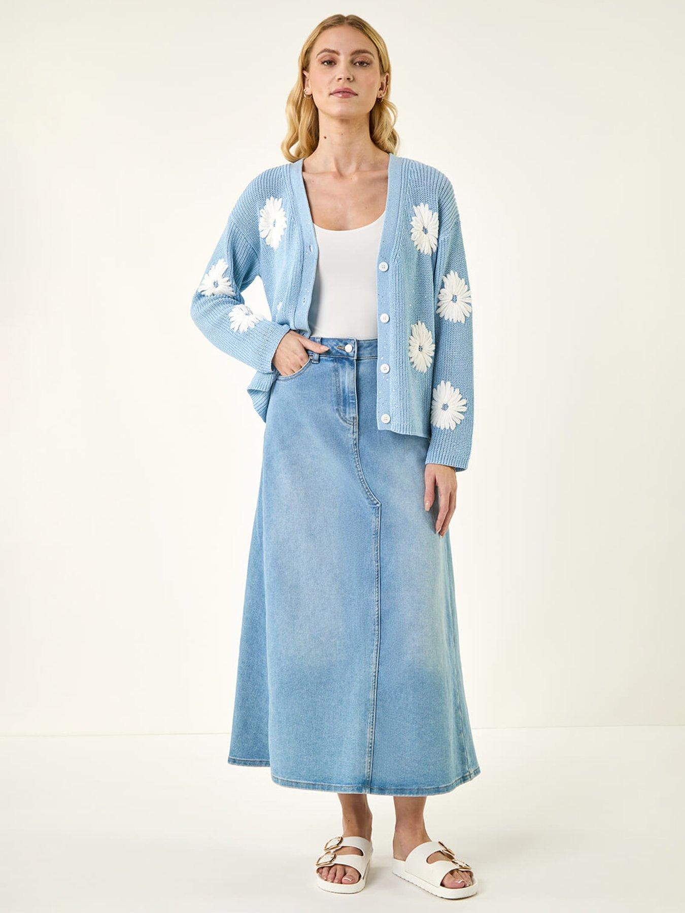 roman-daisy-detail-knit-cardiganback