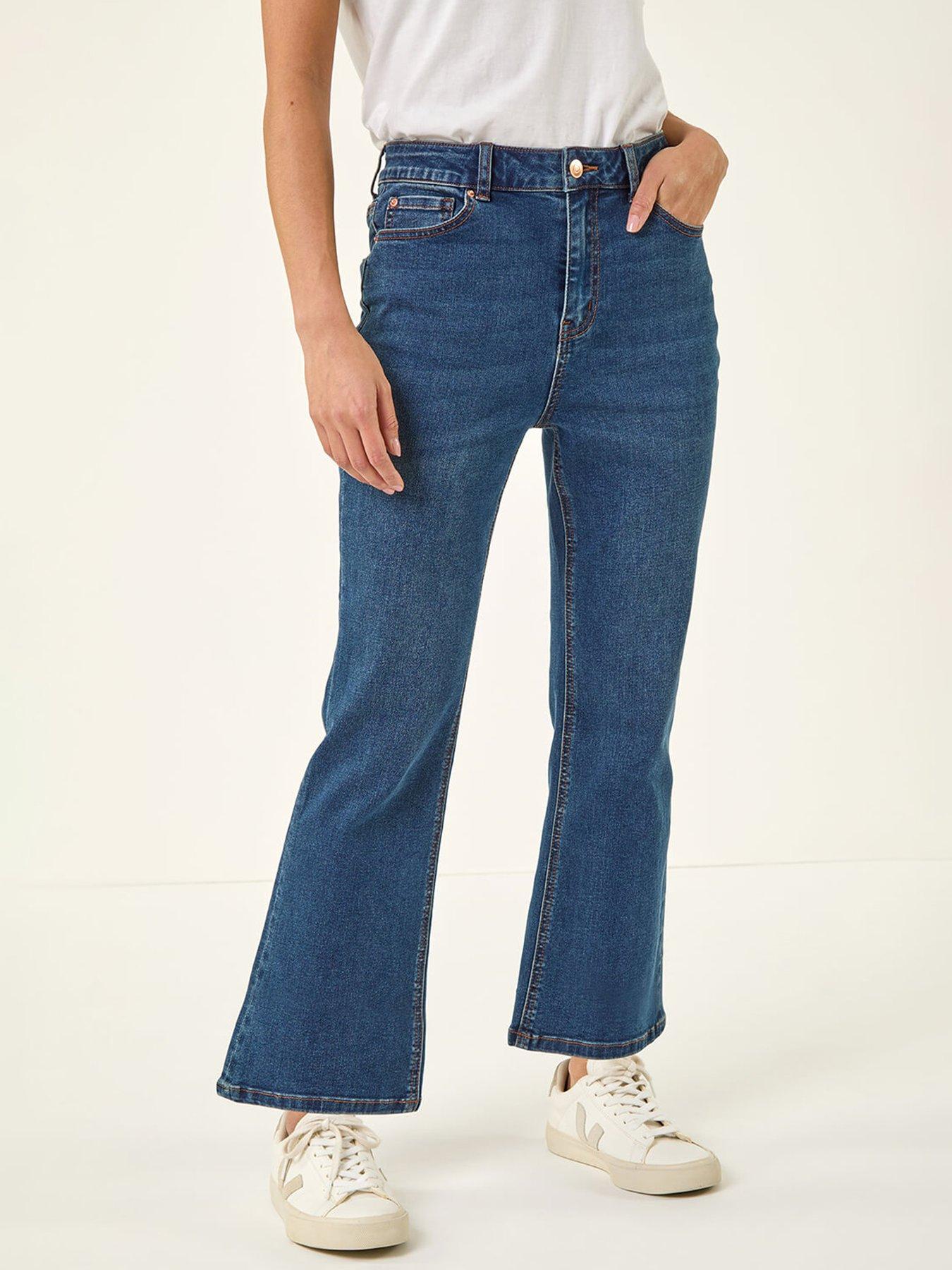 roman-petite-boocut-cropped-jeansfront