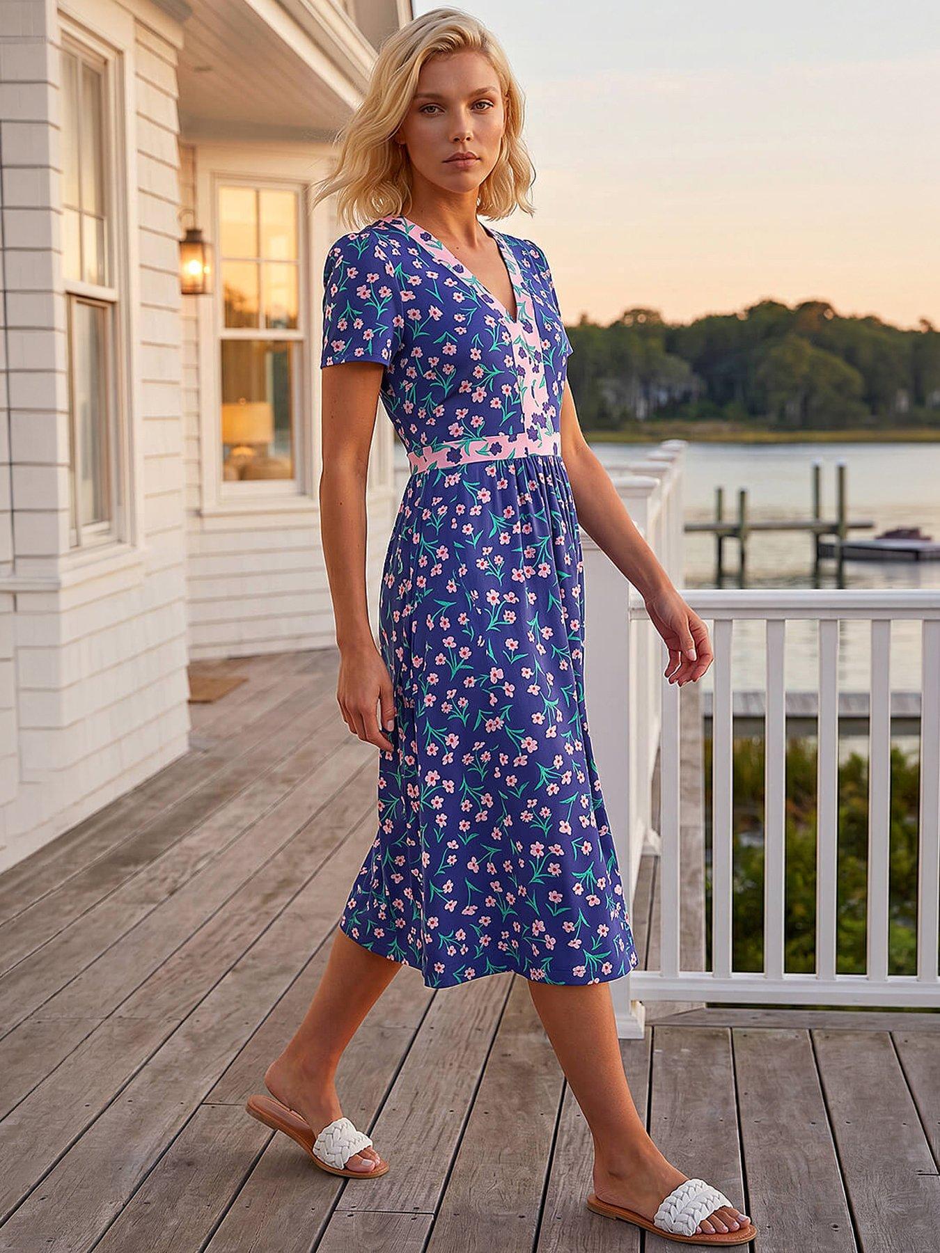 Image 1 of 4 of Roman Petite Floral Contrast Stretch Midi Dress
