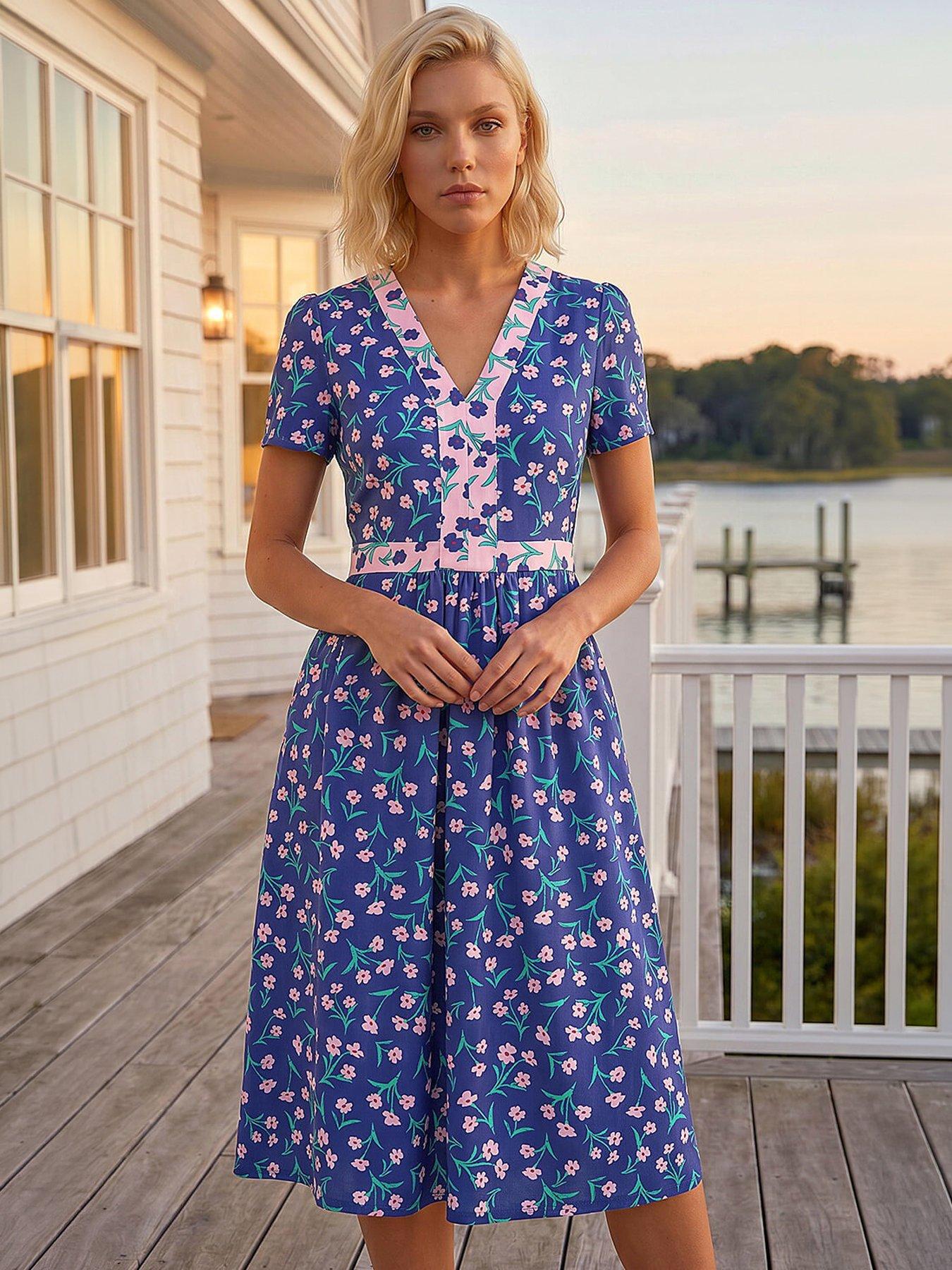 Image 3 of 4 of Roman Petite Floral Contrast Stretch Midi Dress