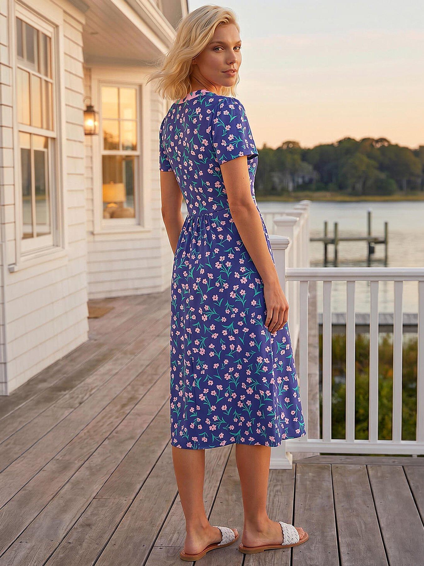 Image 4 of 4 of Roman Petite Floral Contrast Stretch Midi Dress