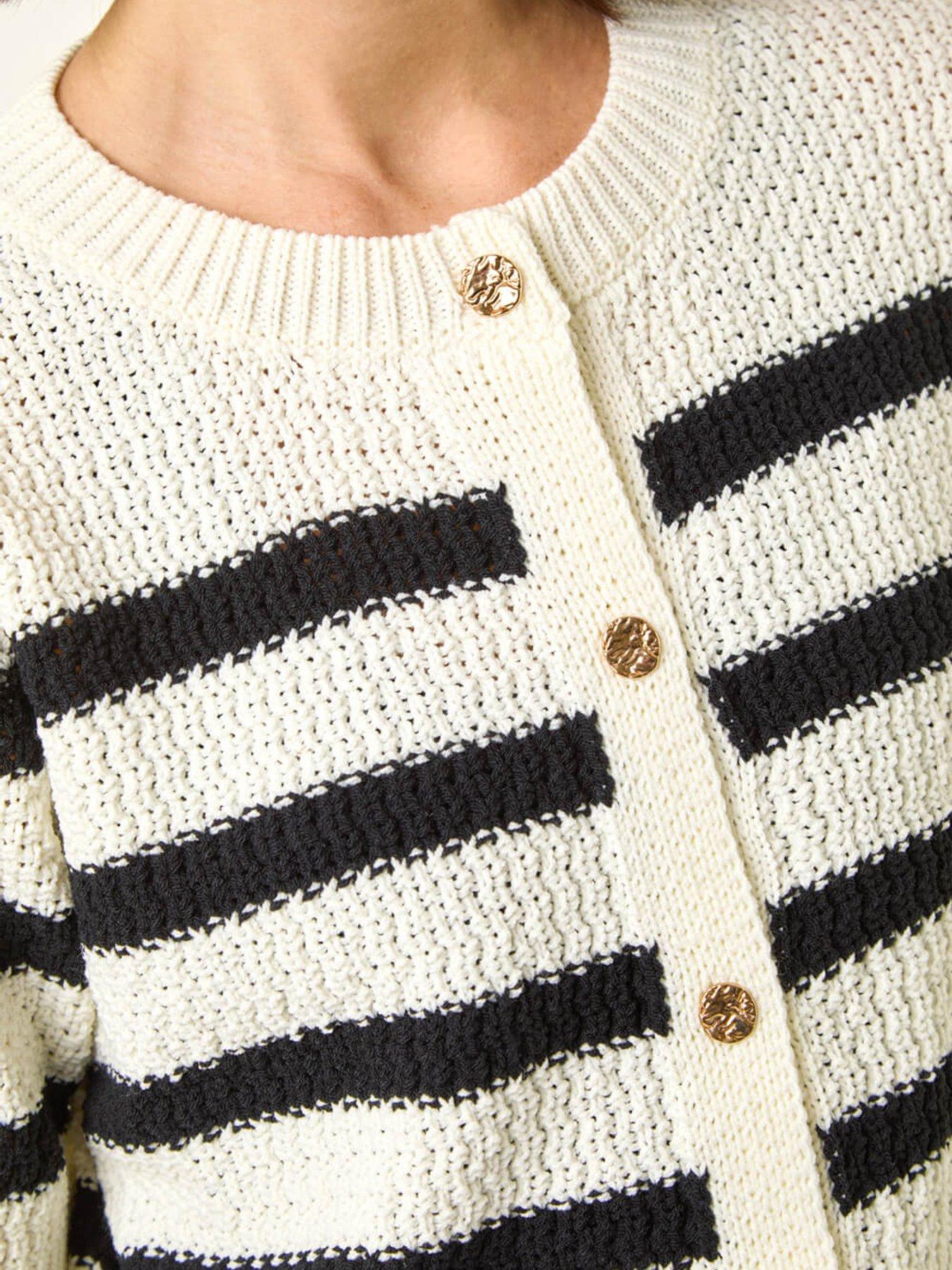 roman-stripe-button-knit-cardigandetail