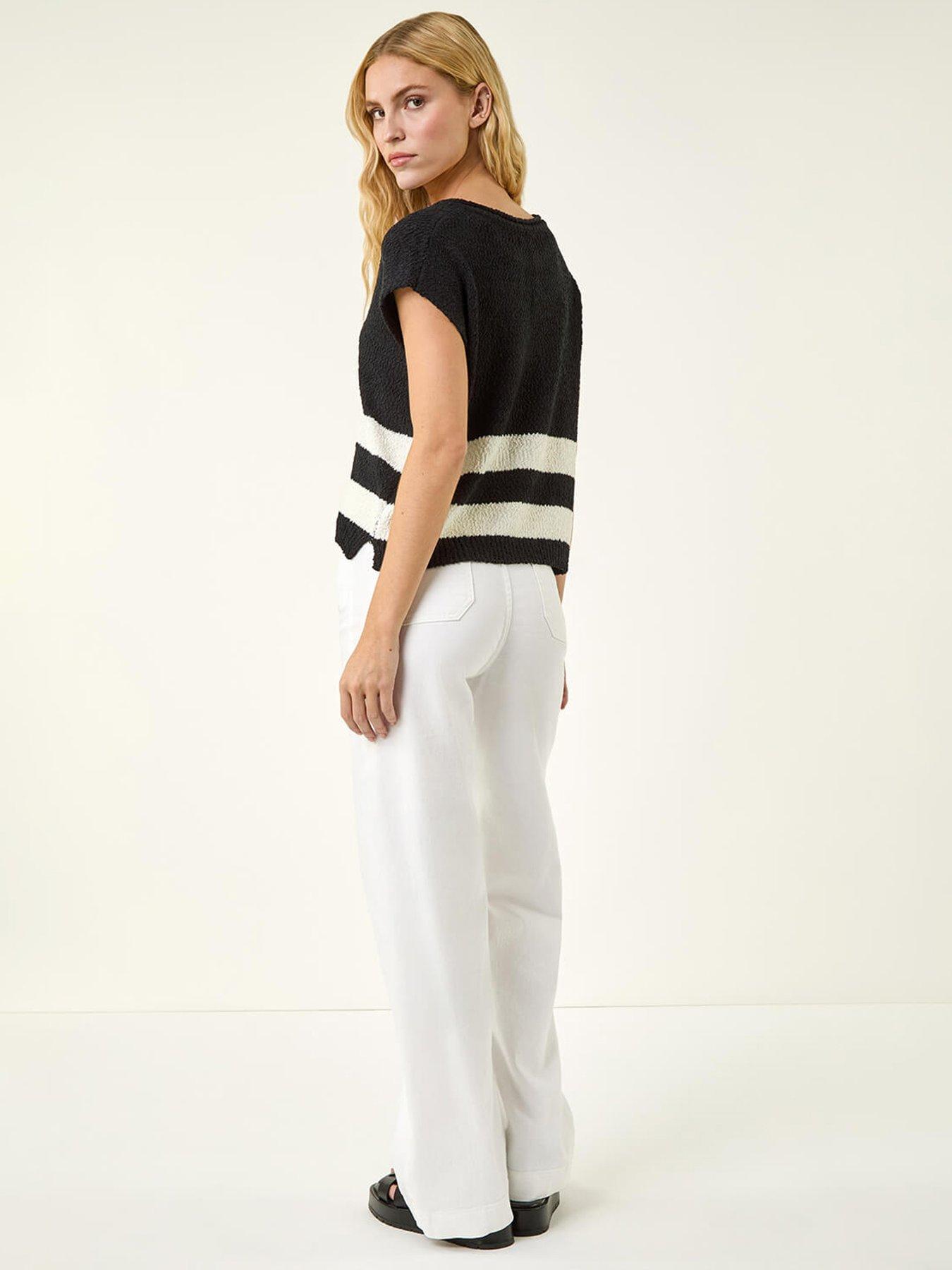 roman-stripe-v-neck-knit-veststillFront