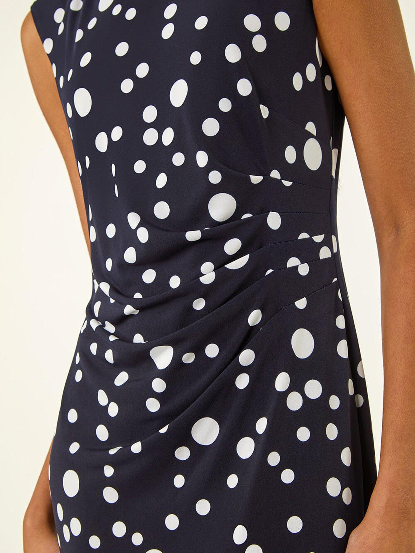 roman-spot-print-gathered-stretch-dressdetail