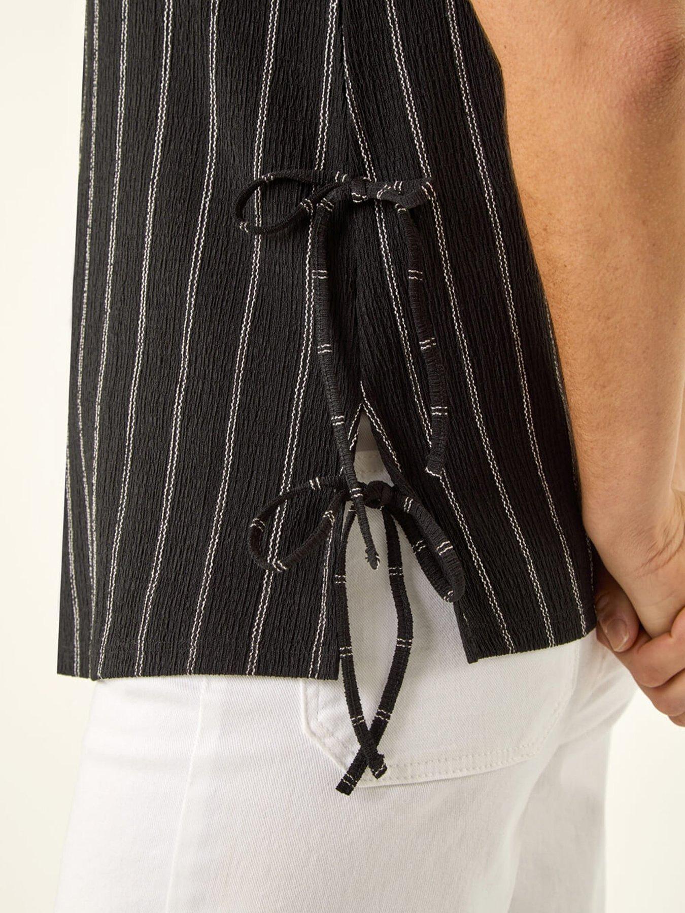 roman-stripe-side-tie-detail-topdetail