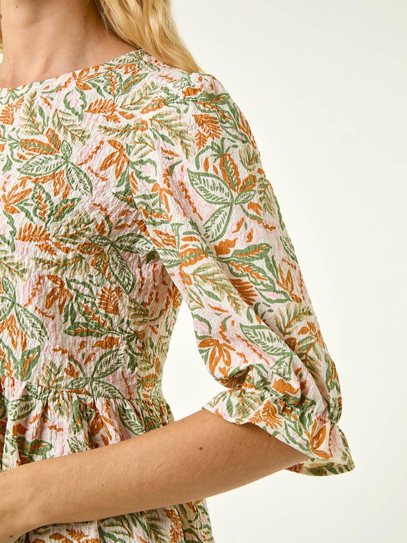 Image 5 of 5 of Roman Leaf Print Textured Stretch Top