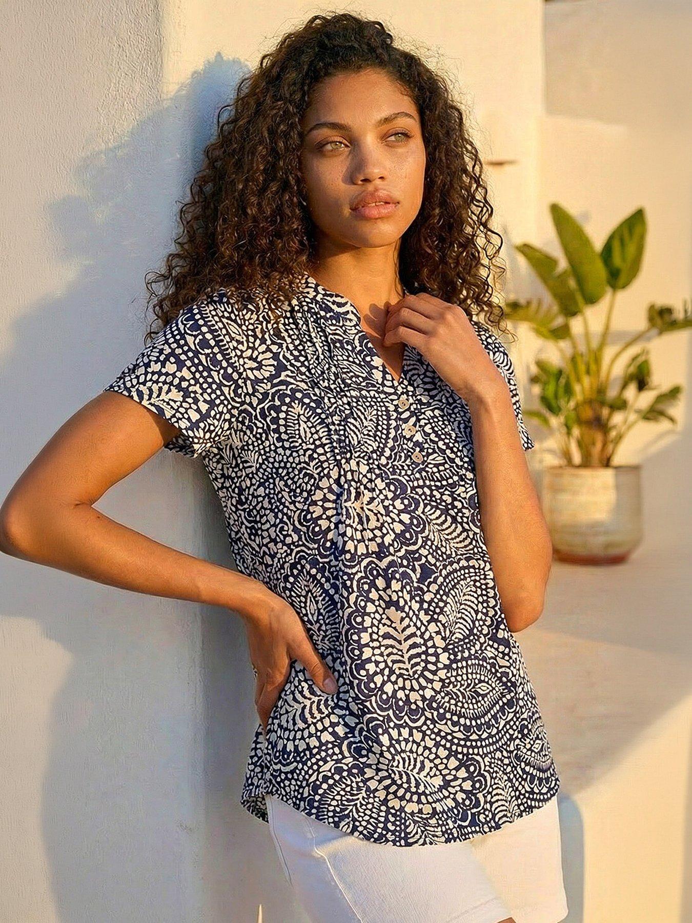 roman-petite-abstract-print-button-stretch-top
