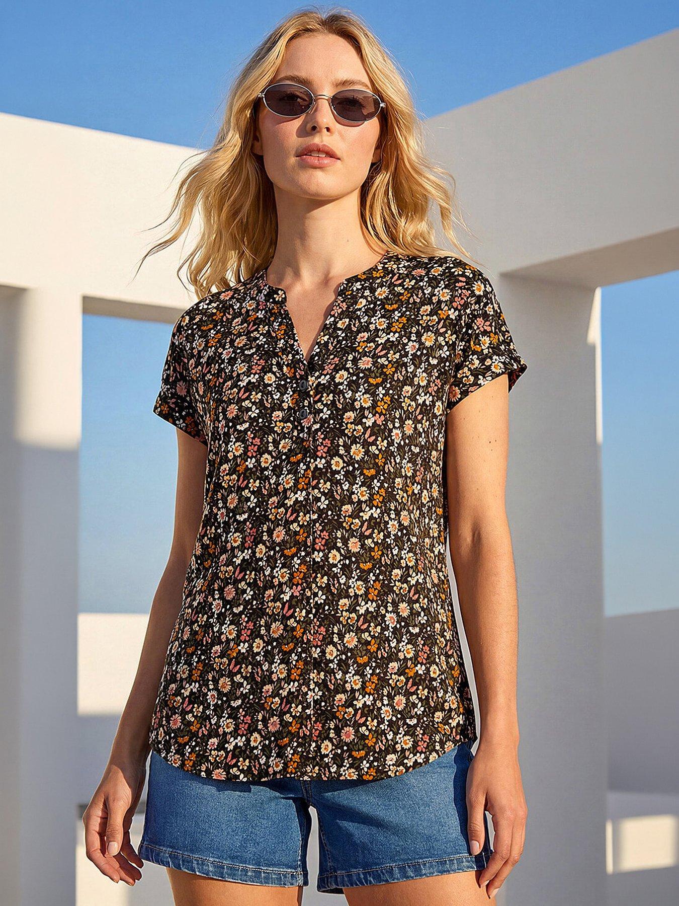 Roman Floral Puff Print Collared Top