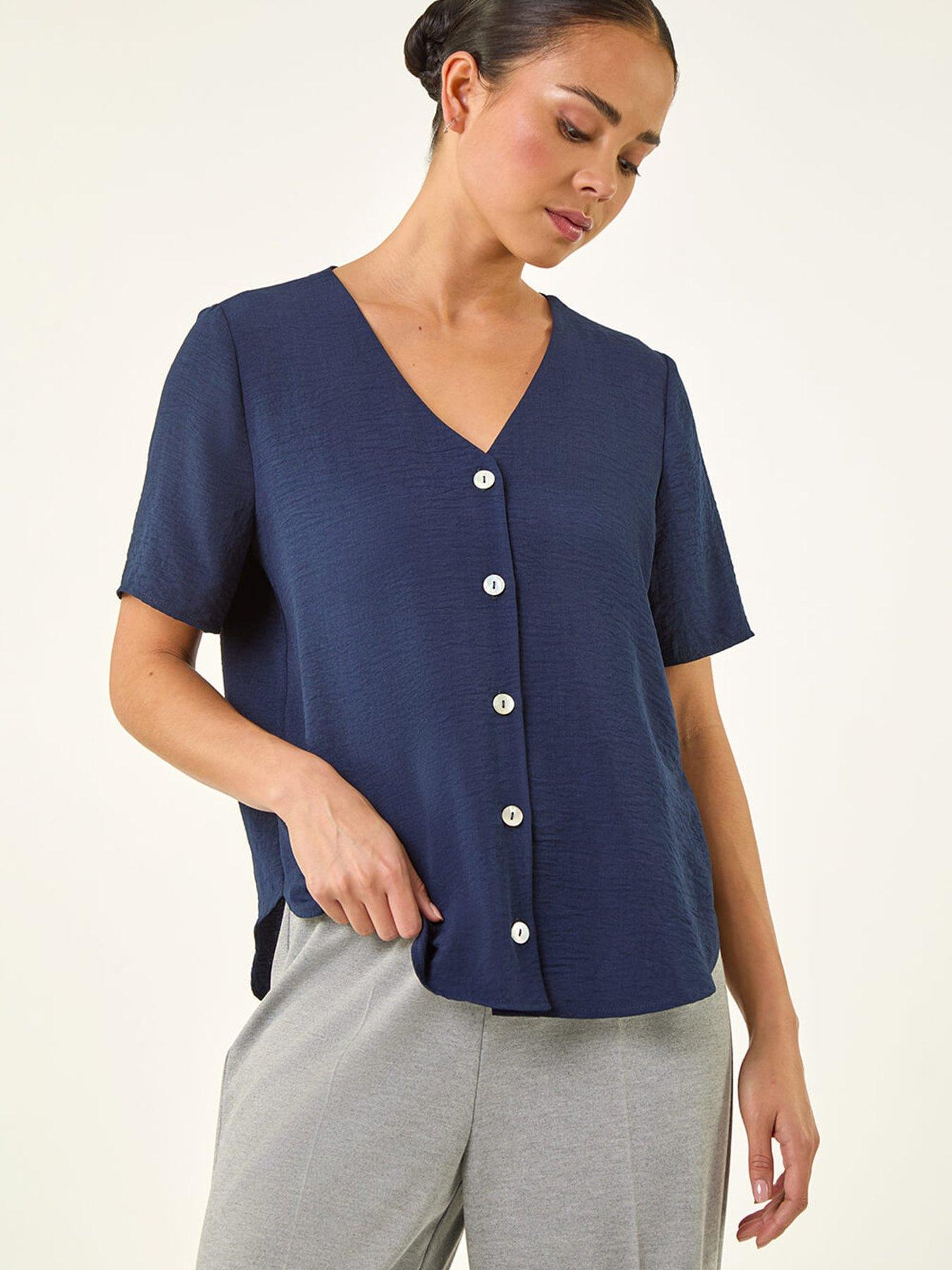 roman-petite-v-neck-button-through-blouseoutfit