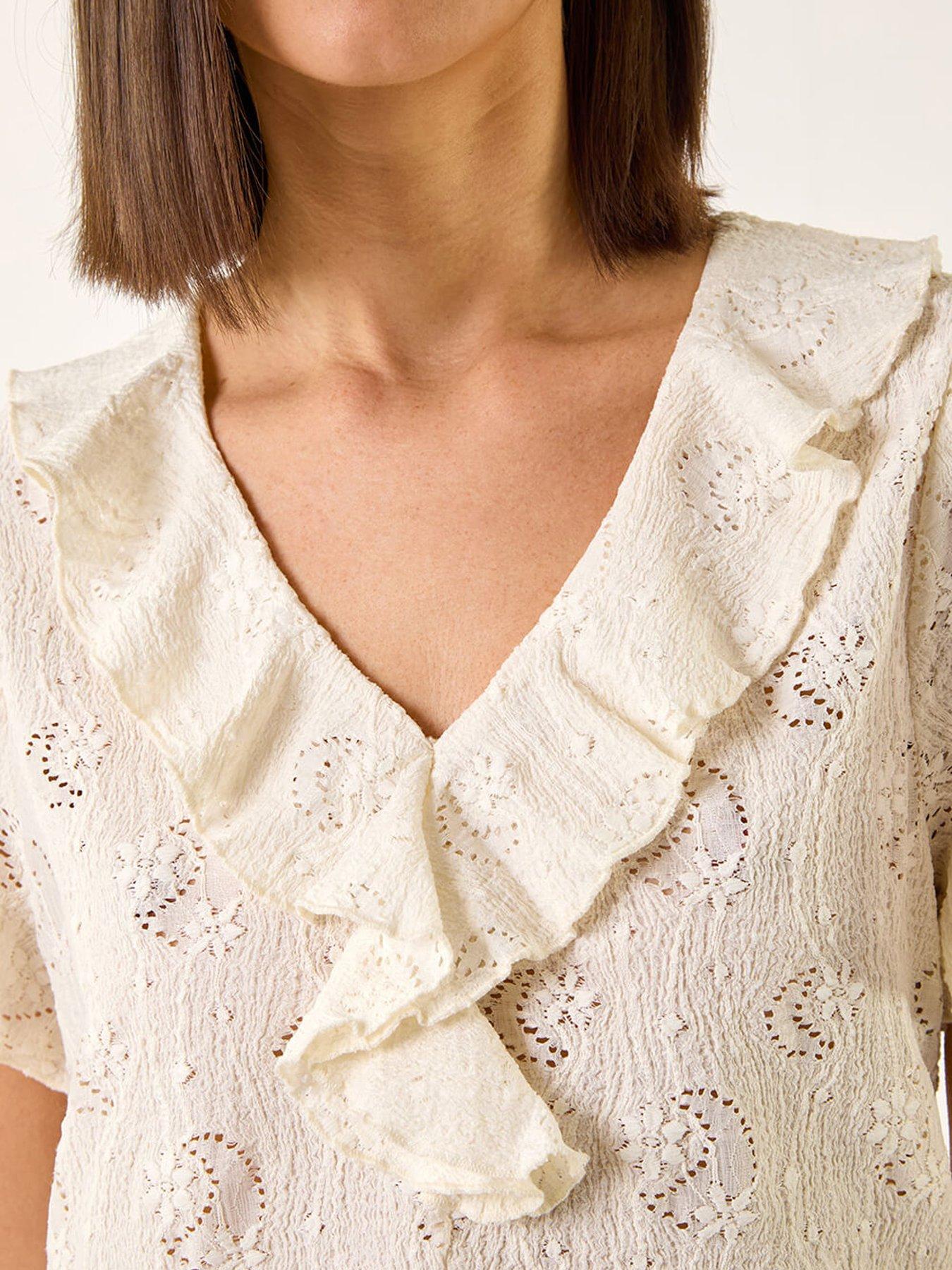 roman-textured-frill-topdetail
