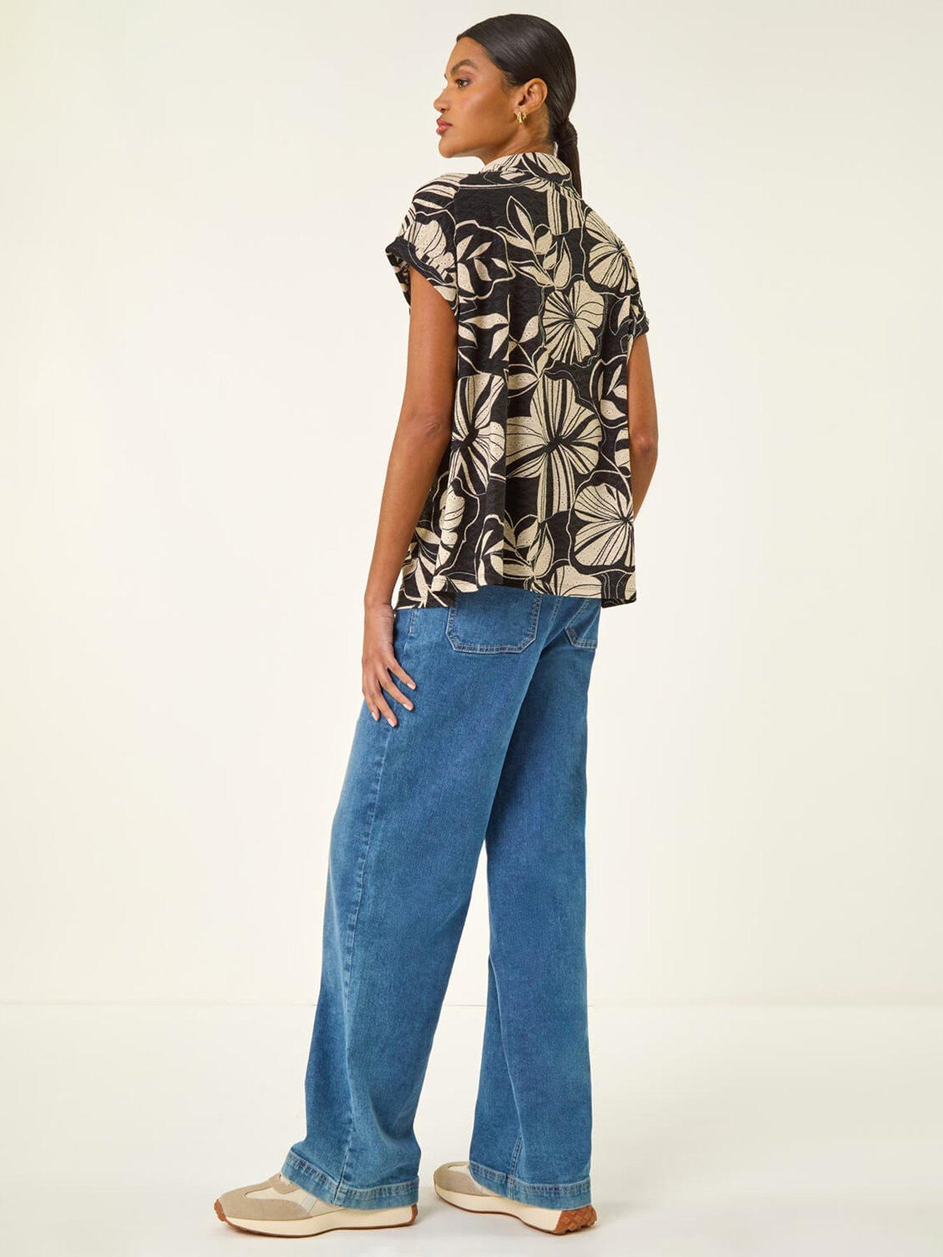 roman-printed-broderie-collared-topstillFront