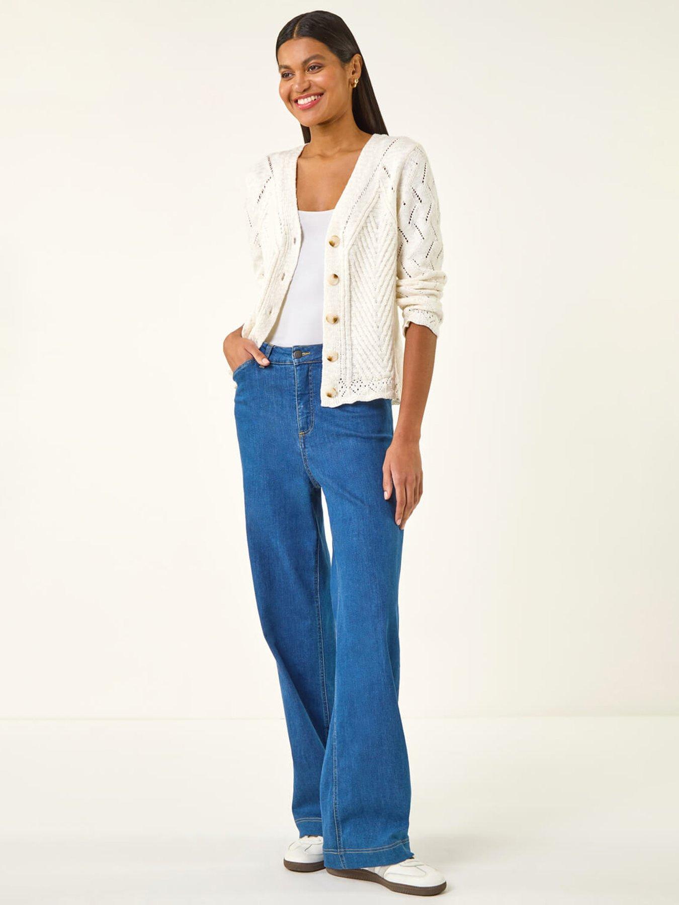 Image 3 of 5 of Roman Scallop V-neck Knit Cardigan