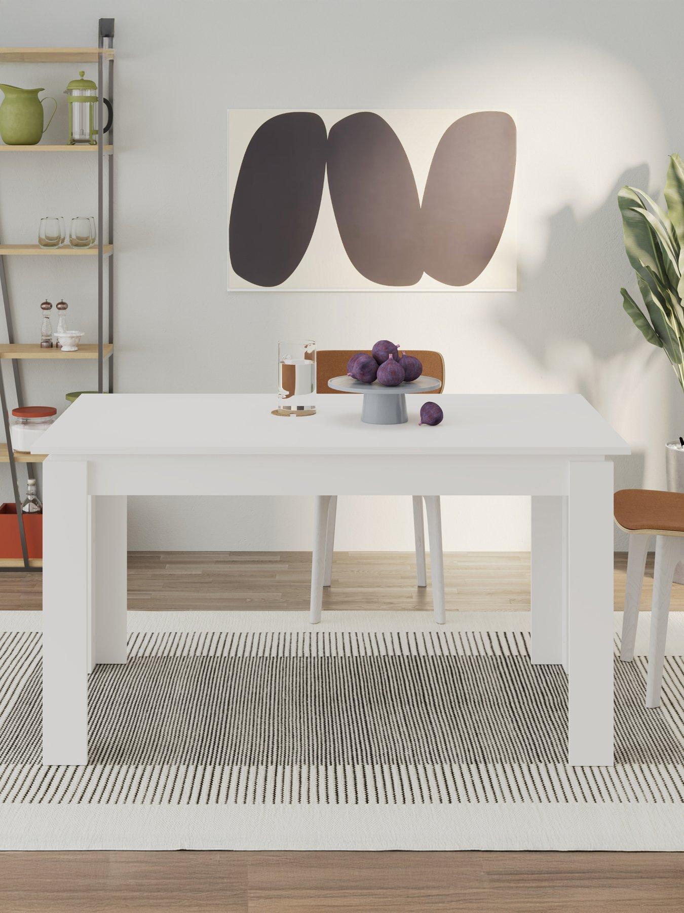 decortie-tolmen-dining-table-whiteback