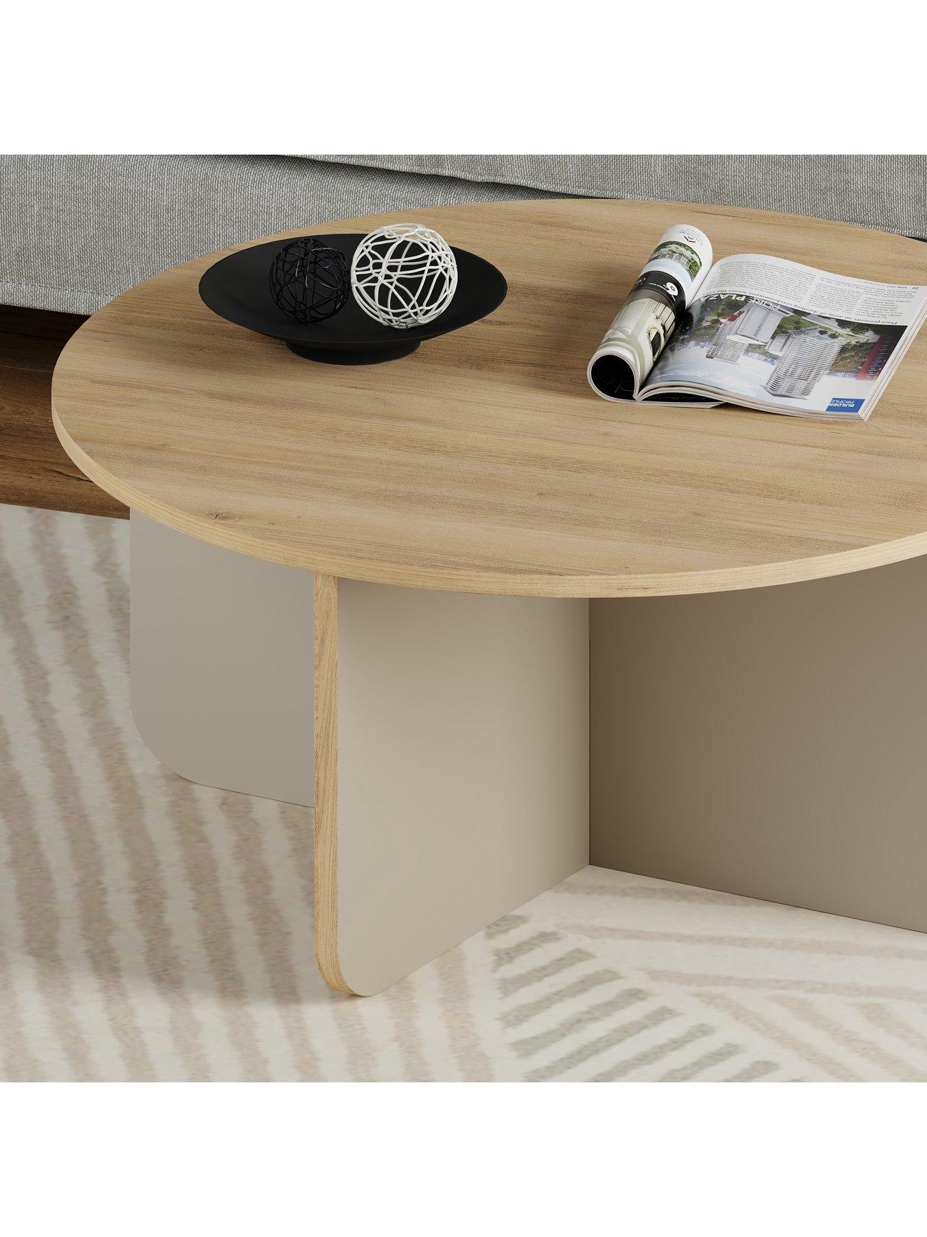 decortie-hillary-round-coffee-table-oak-sandstoneoutfit