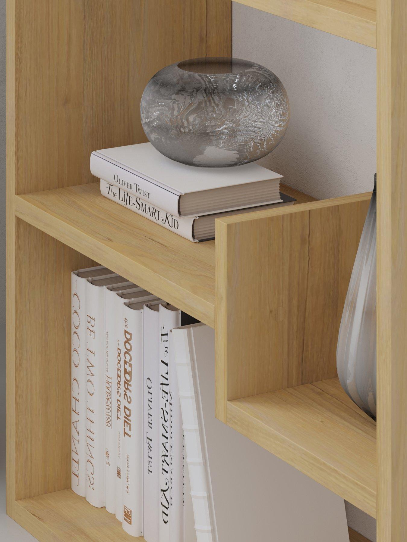 decortie-oppa-bookcase-oak-mochaoutfit