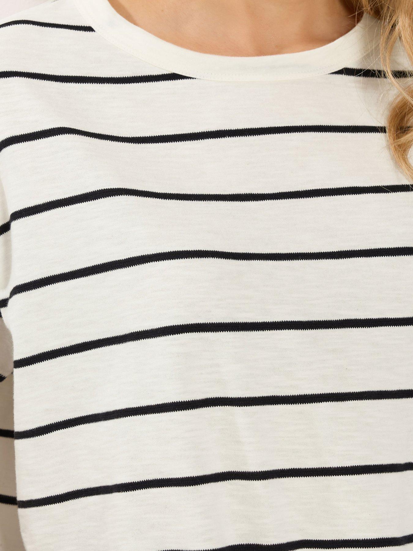 long-tall-sally-zig-zag-stripe-t-shirt-whiteoutfit