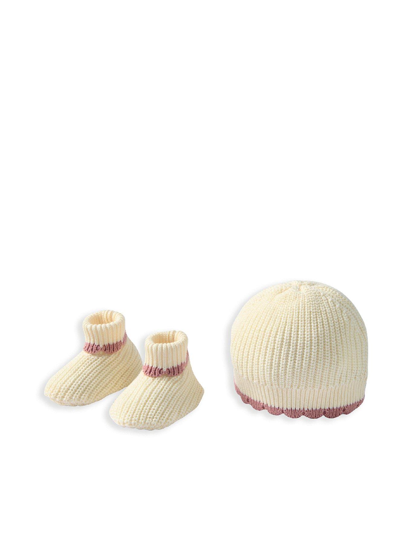 Image 1 of 1 of Mamas & Papas Baby Girls Knitted Hat &amp; Bootees