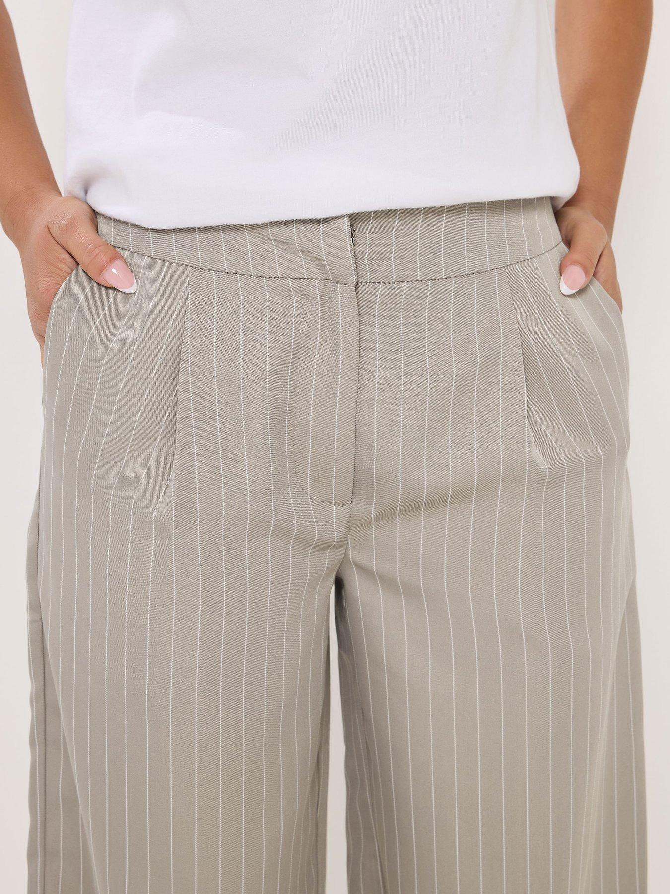 pixiegirl-petite-balloon-pinstripe-trouser-greyoutfit