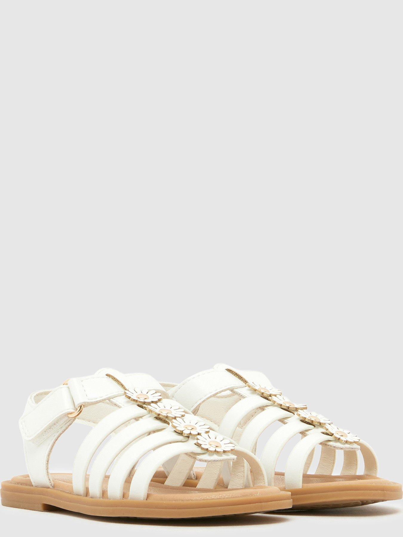 schuh-junior-thistle-gladiator-flower-sandaloutfit