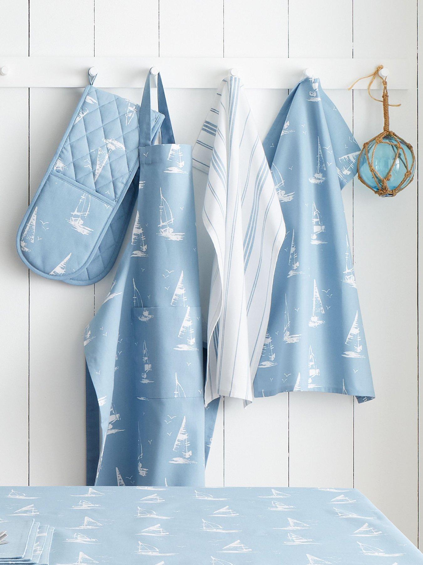 catherine-lansfield-salcombe-boats-tea-towels-4-packback