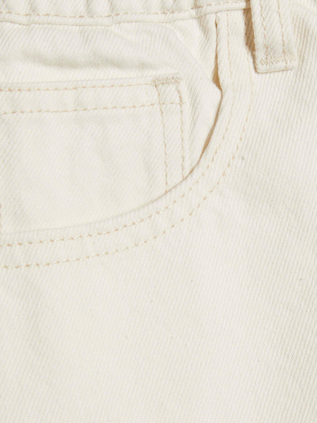Image 6 of 6 of River Island Ellie Elasticated A Line Shorts - Cream