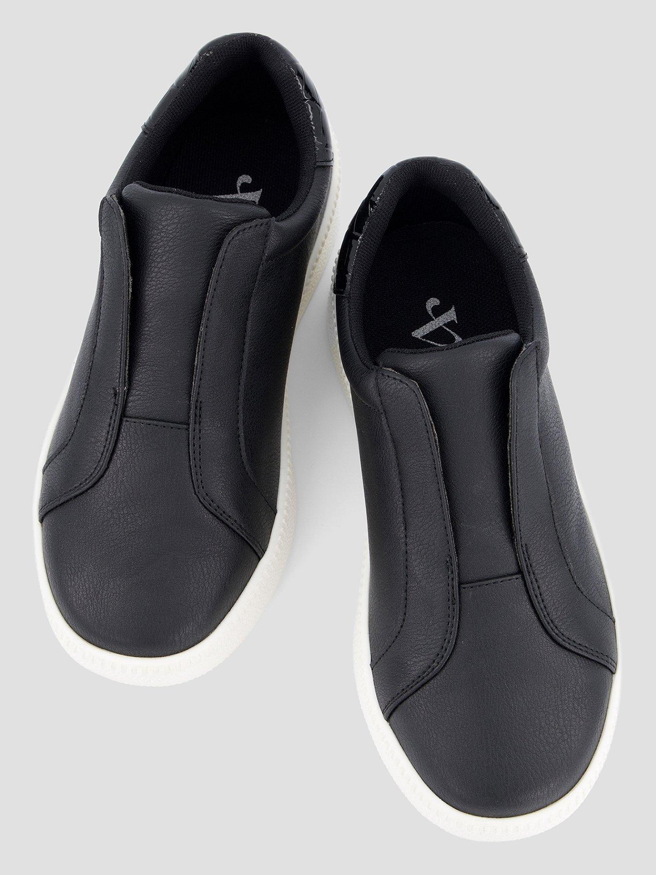 Image 3 of 7 of The Very Collection Extra Wide Fit Laceless Trainer - Black