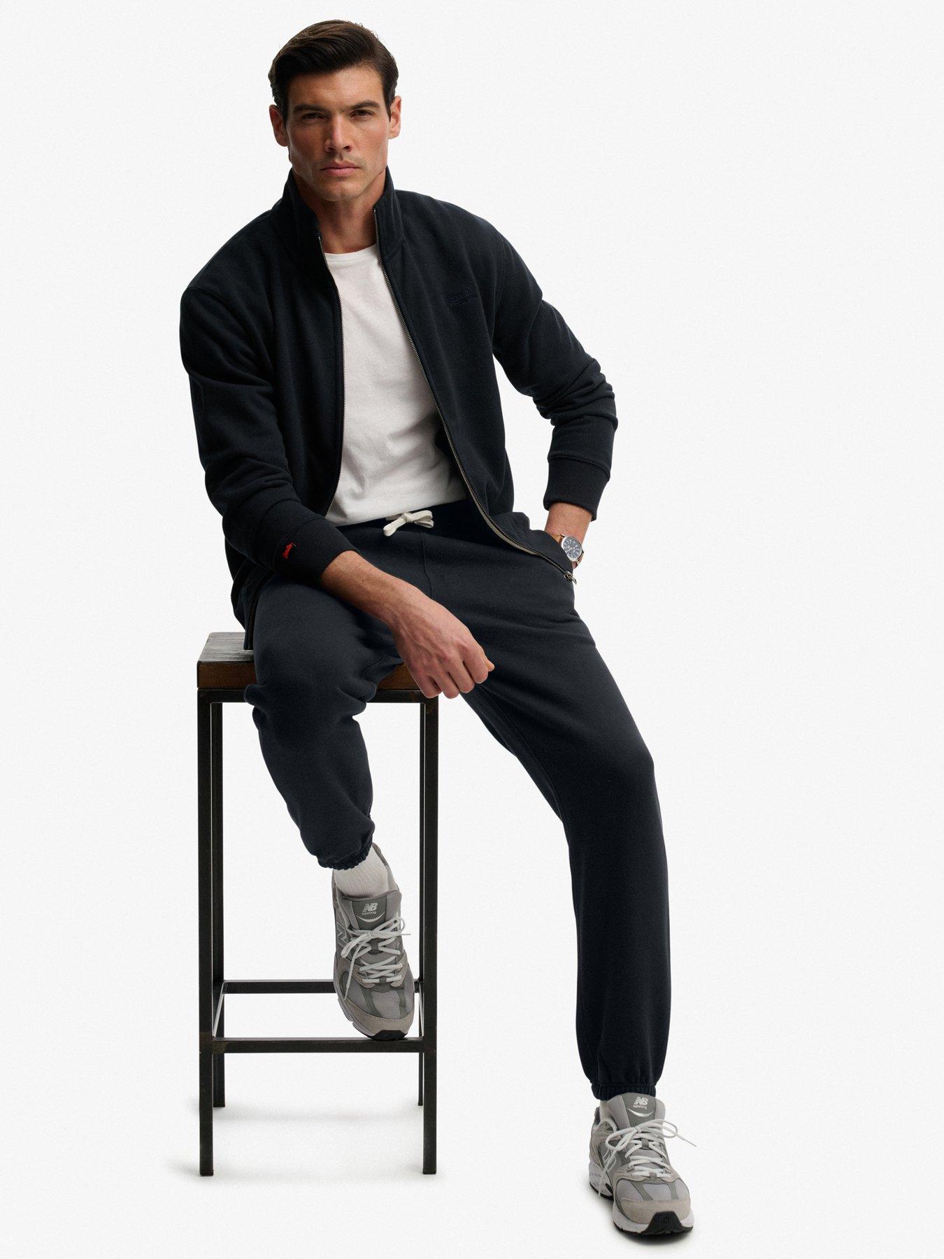 Image 4 of 6 of Superdry Superdry Essential Logo Classic Joggers - Navy