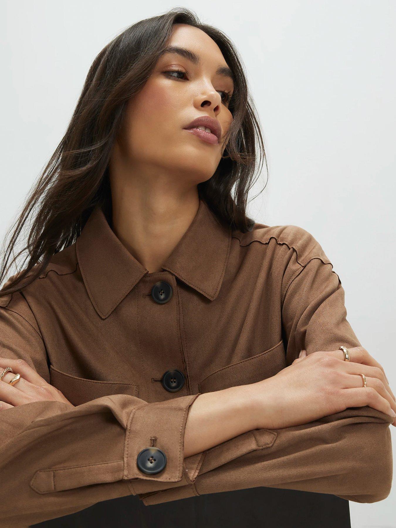 river-island-easy-suedette-overshirt-beigeoutfit