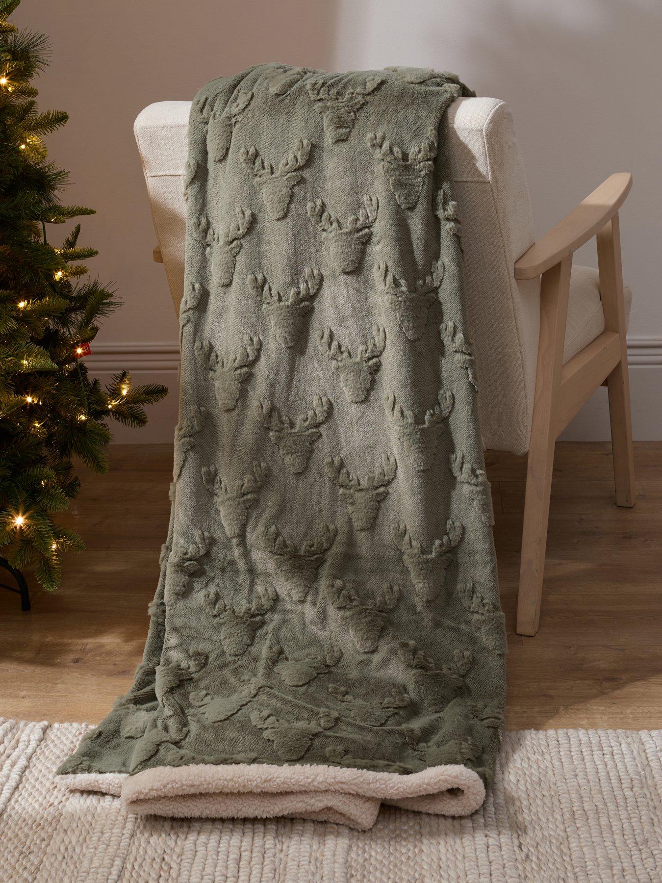 The Very Collection Stag Faux Fur Throw 150x200cm