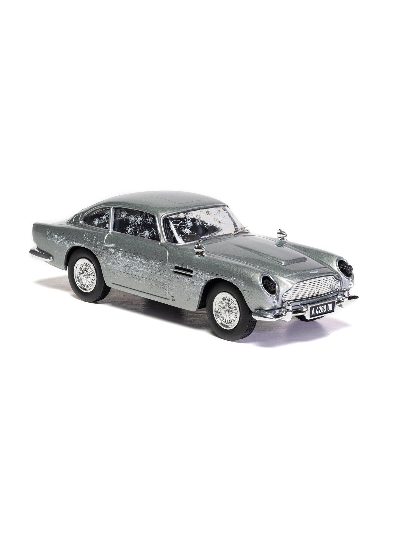 Image 4 of 7 of Corgi James Bond - Aston Martin Db5 - No Time To Die