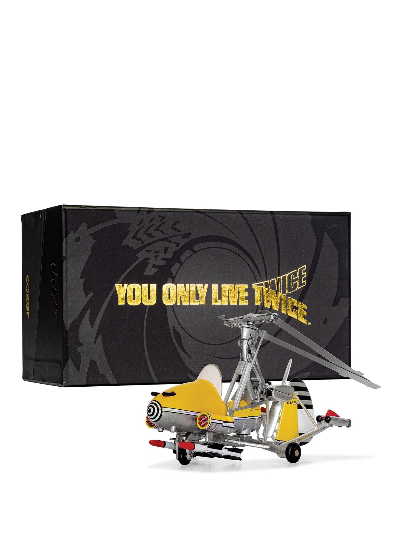 corgi-james-bond-gyrocopter-little-nelliefront